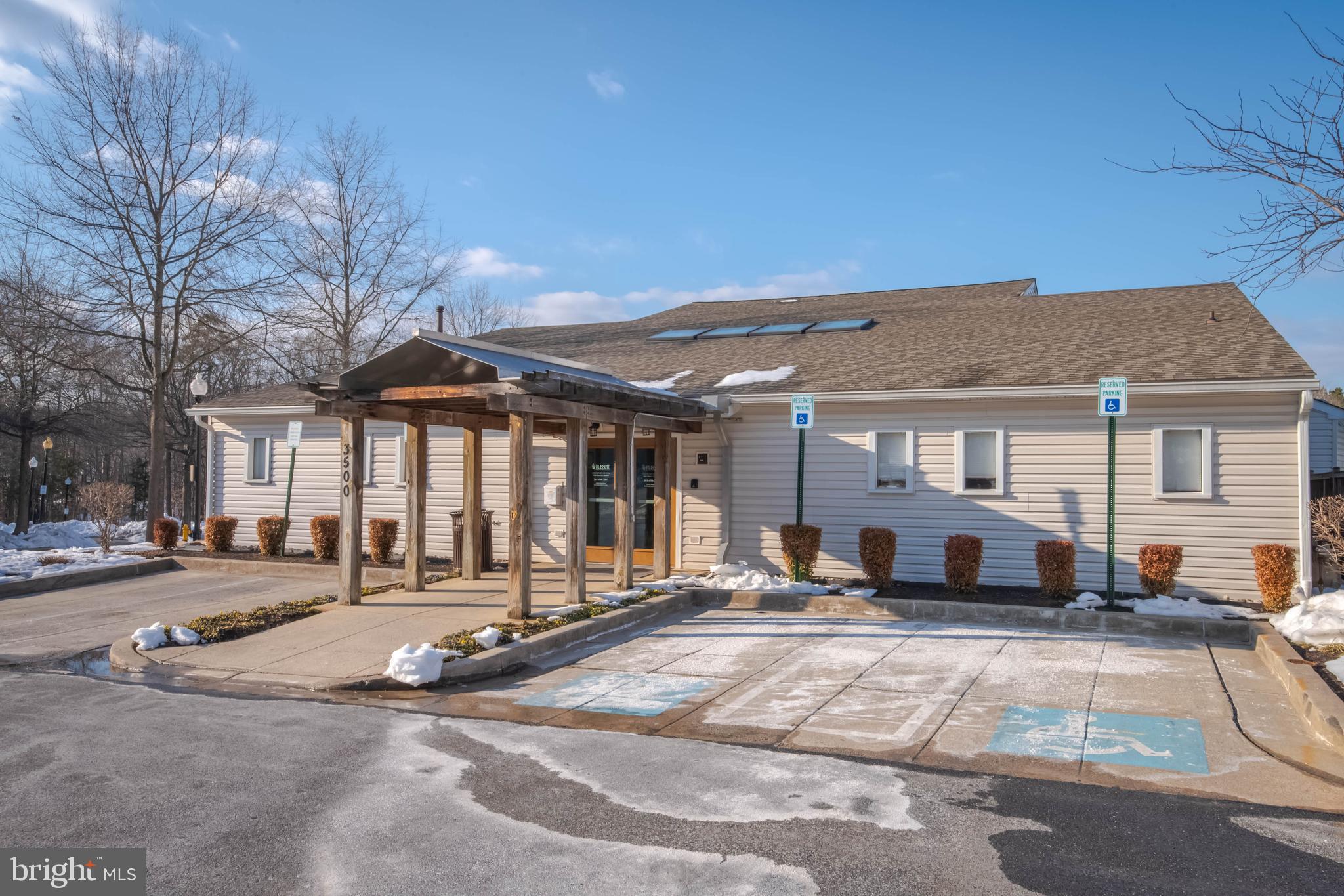 RUSSETT - Residential