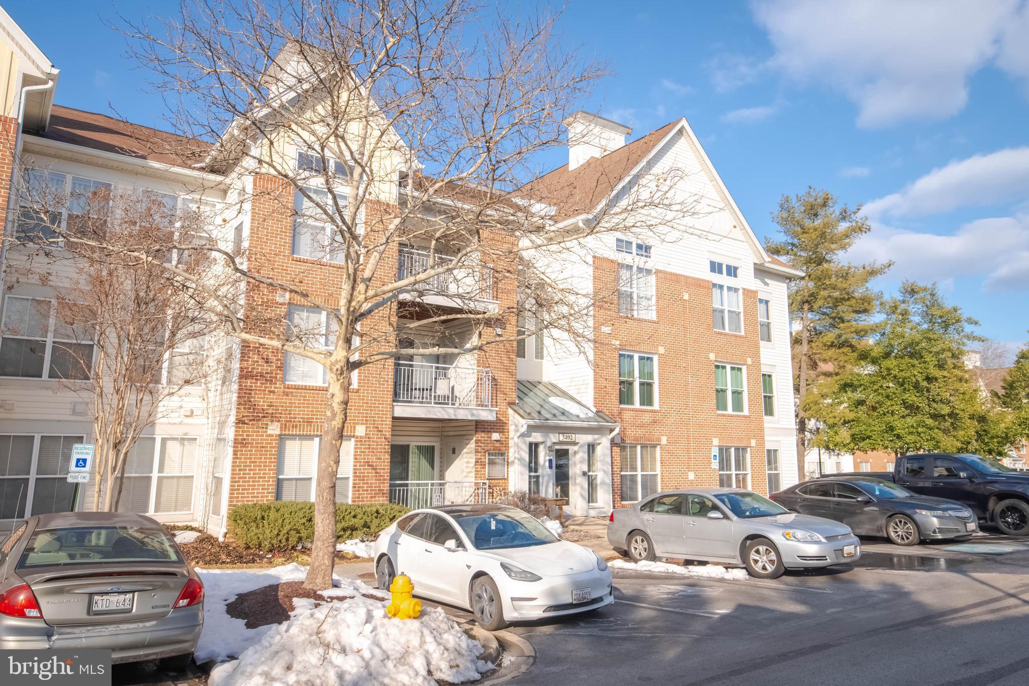 RUSSETT - Residential