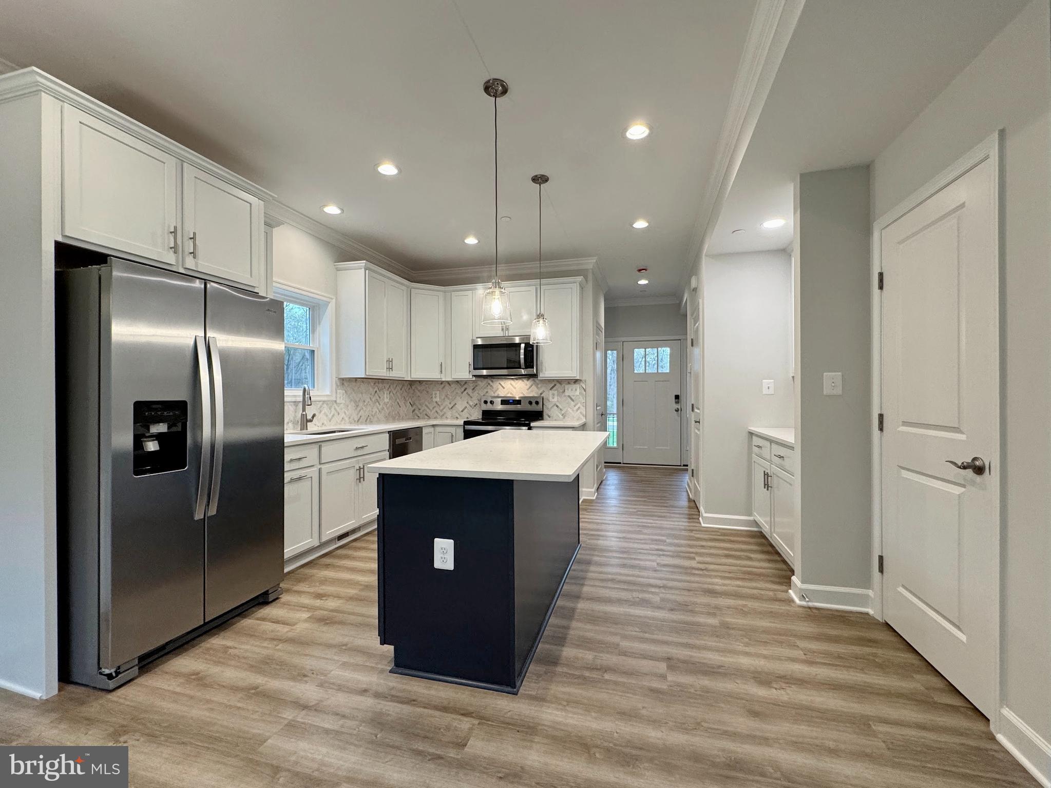9871 LA PLATA PKWY