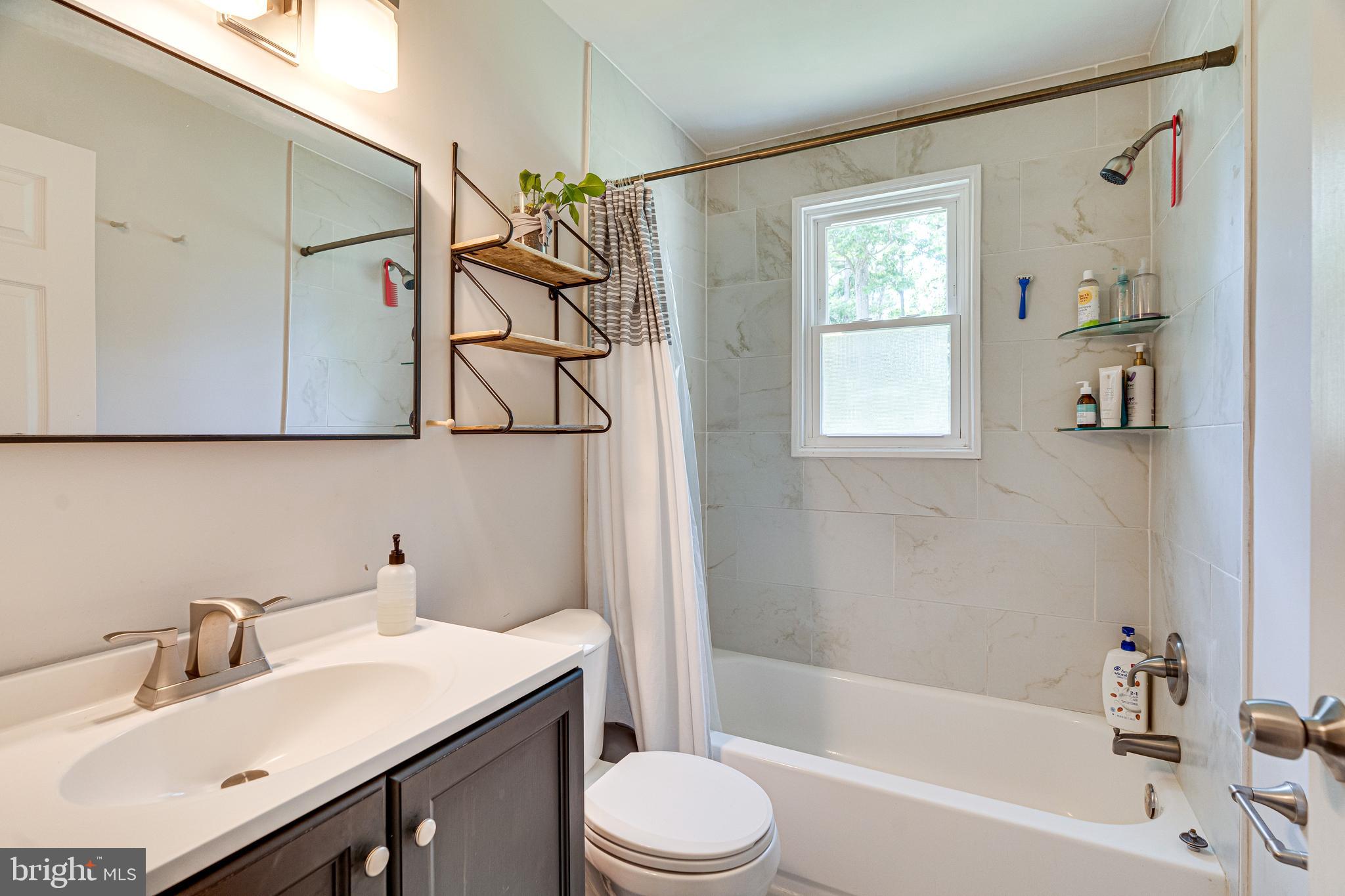 RAMBLEWOOD - Residential Lease