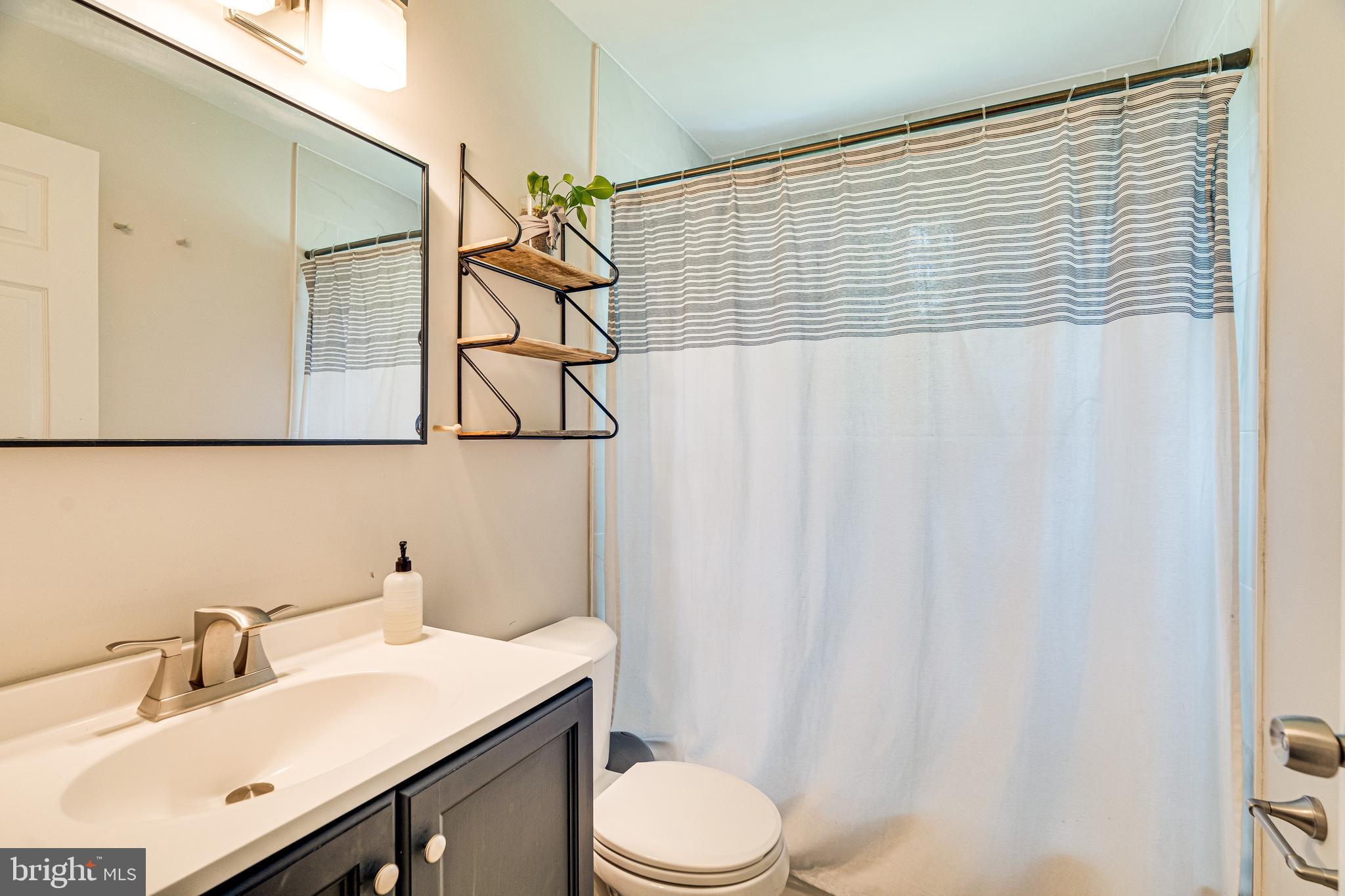 RAMBLEWOOD - Residential Lease