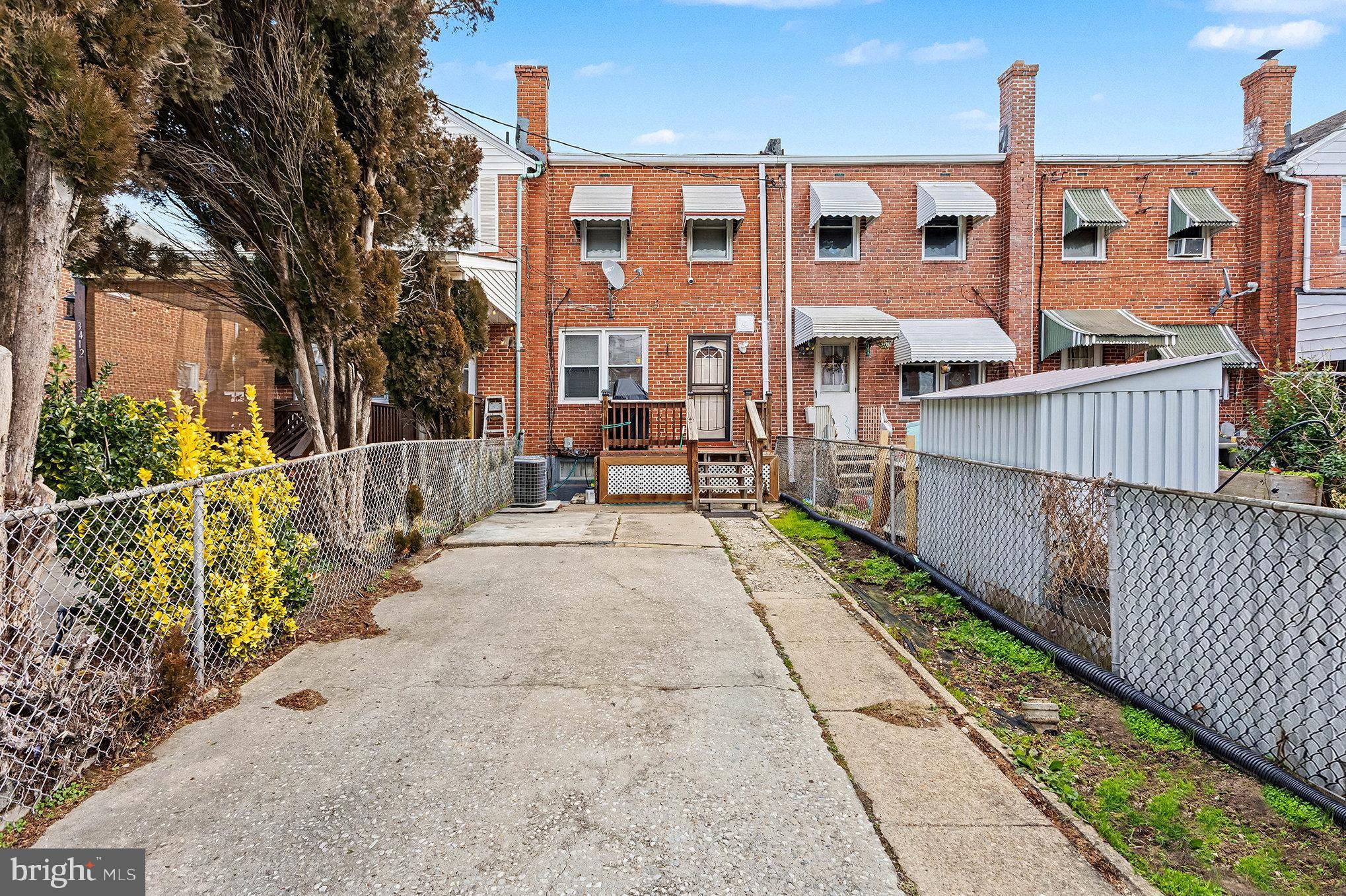 DUNDALK VILLAGE - Residential