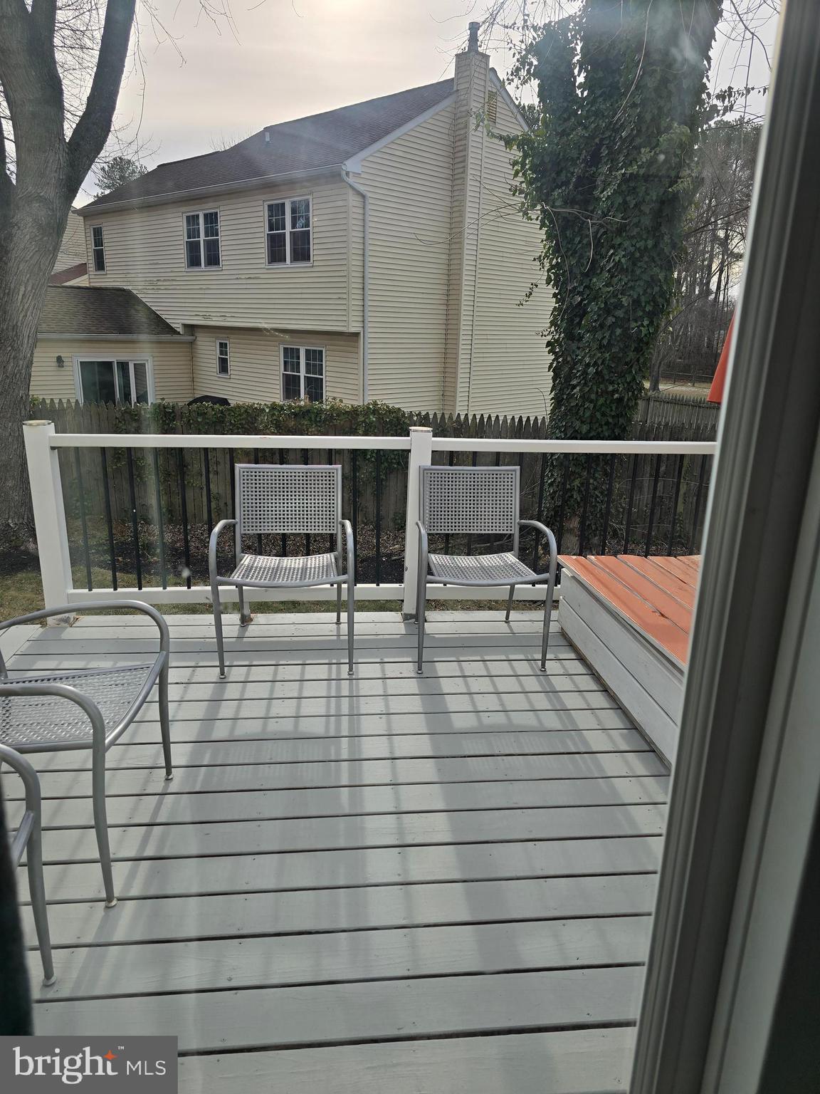 RAINTREE VILLAGE - Residential