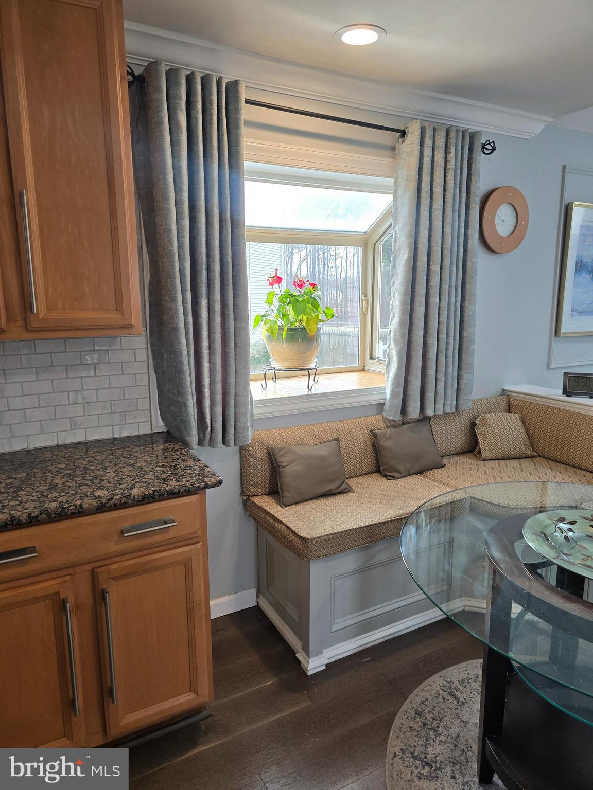 RAINTREE VILLAGE - Residential