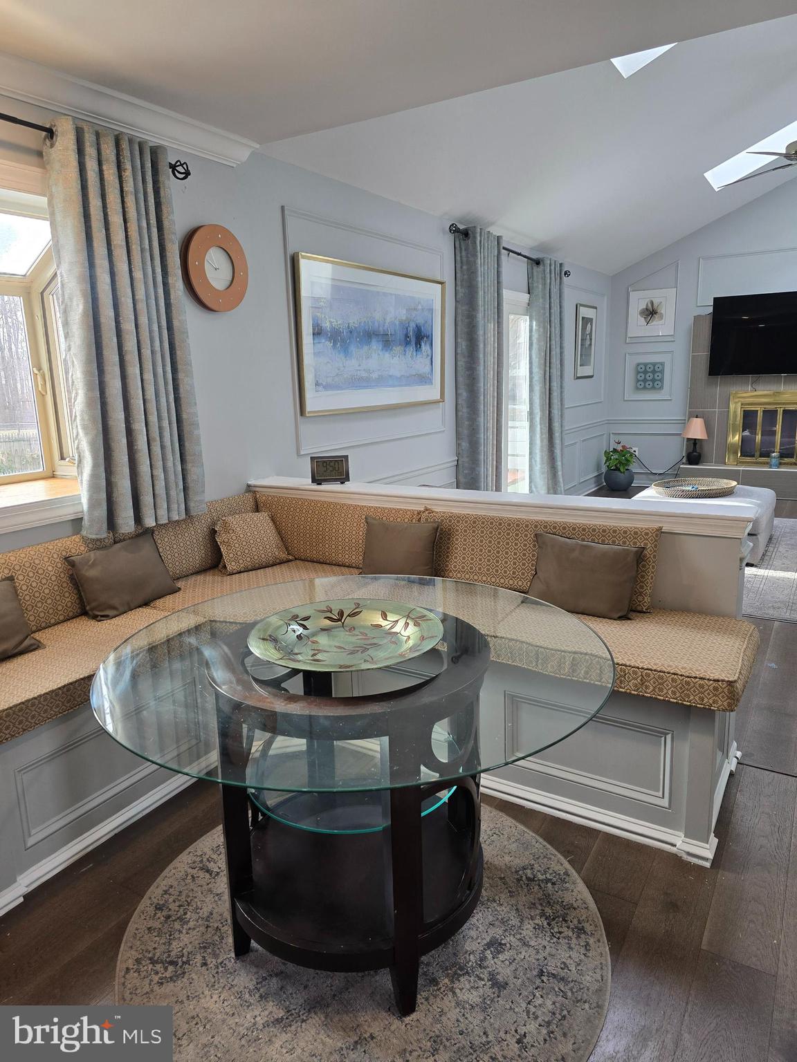 RAINTREE VILLAGE - Residential