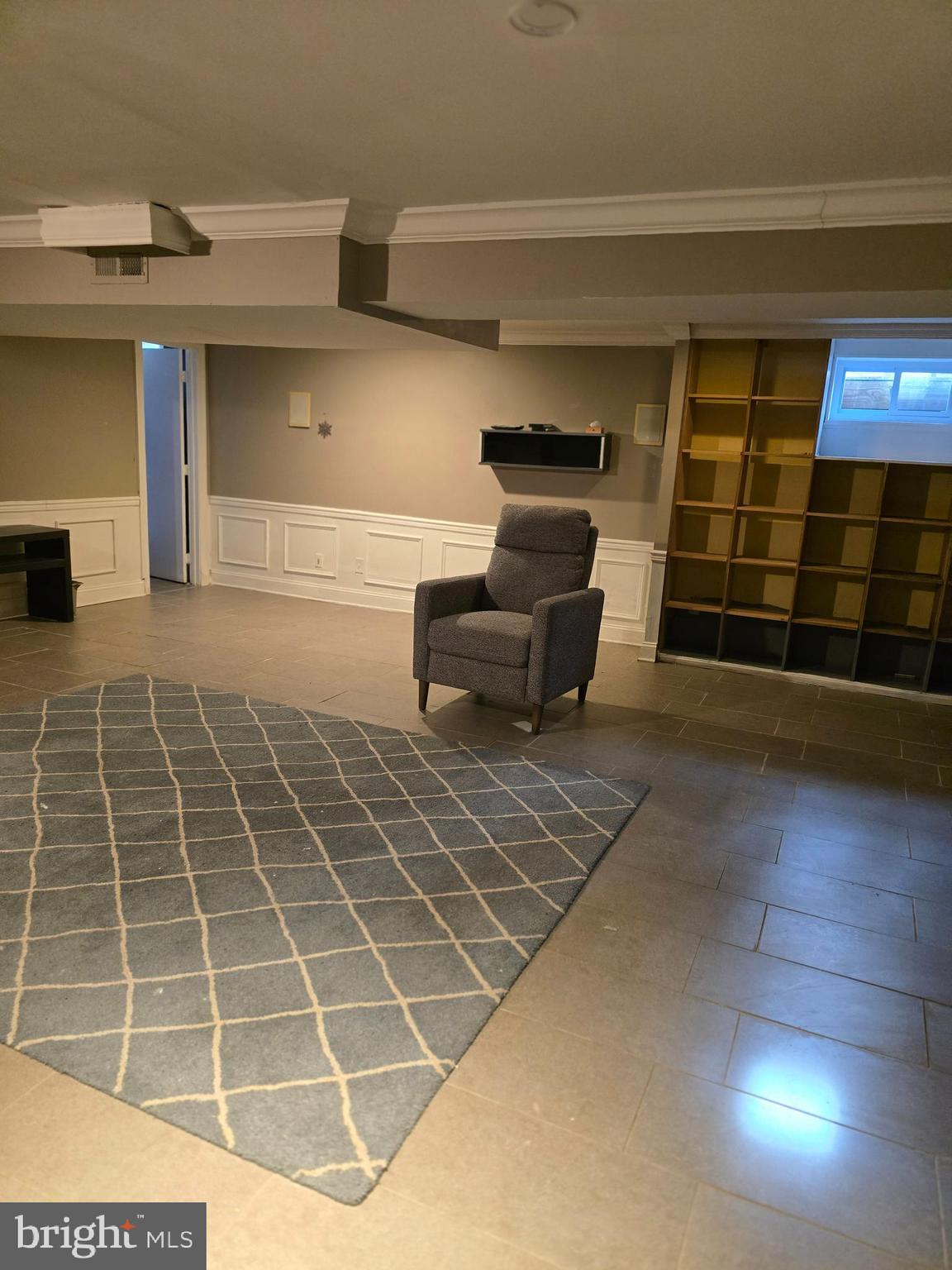 RAINTREE VILLAGE - Residential