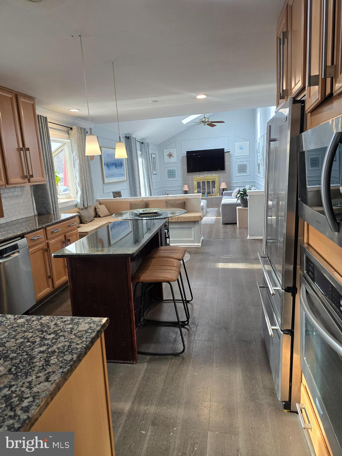 RAINTREE VILLAGE - Residential