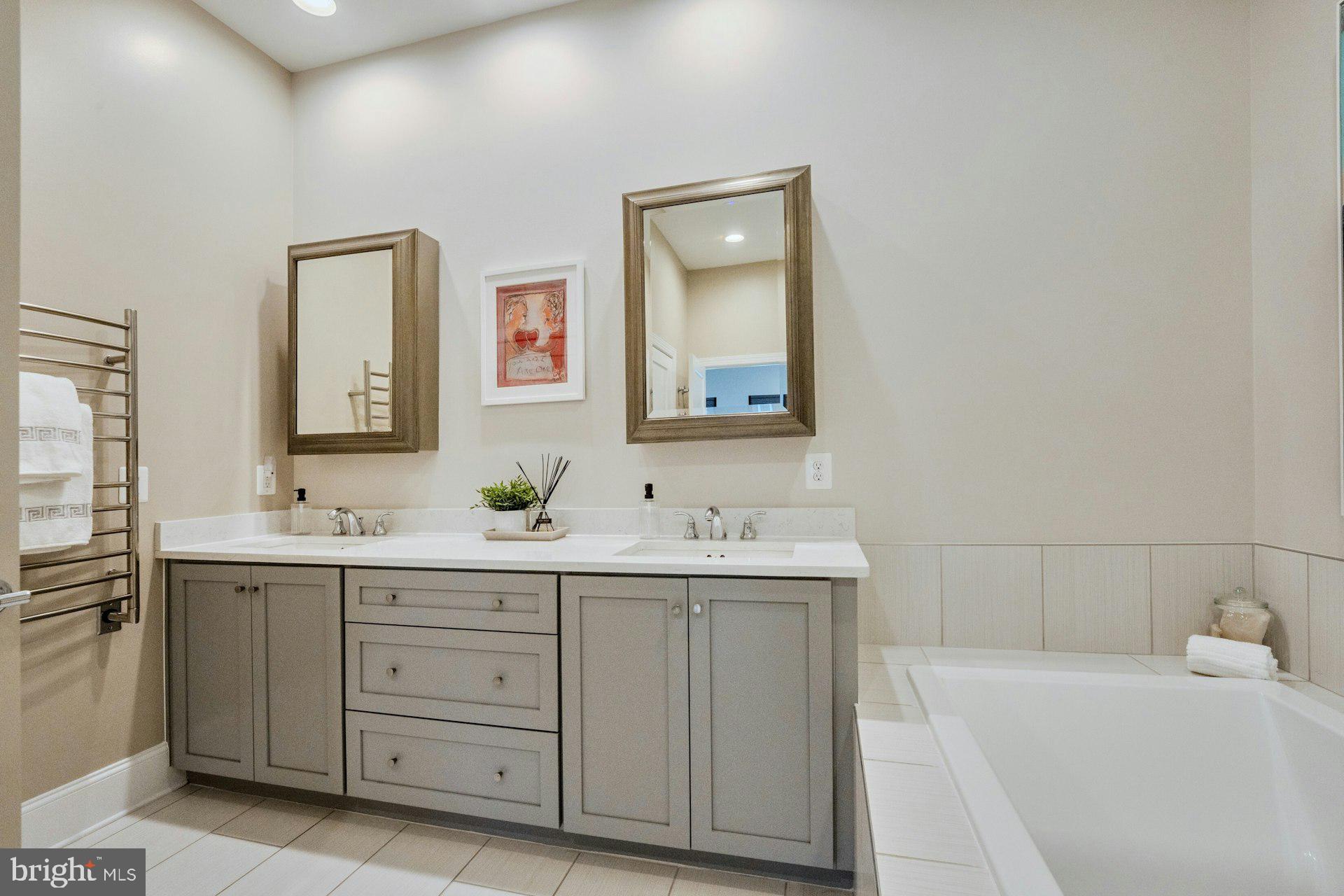 ONE LOUDOUN - Residential