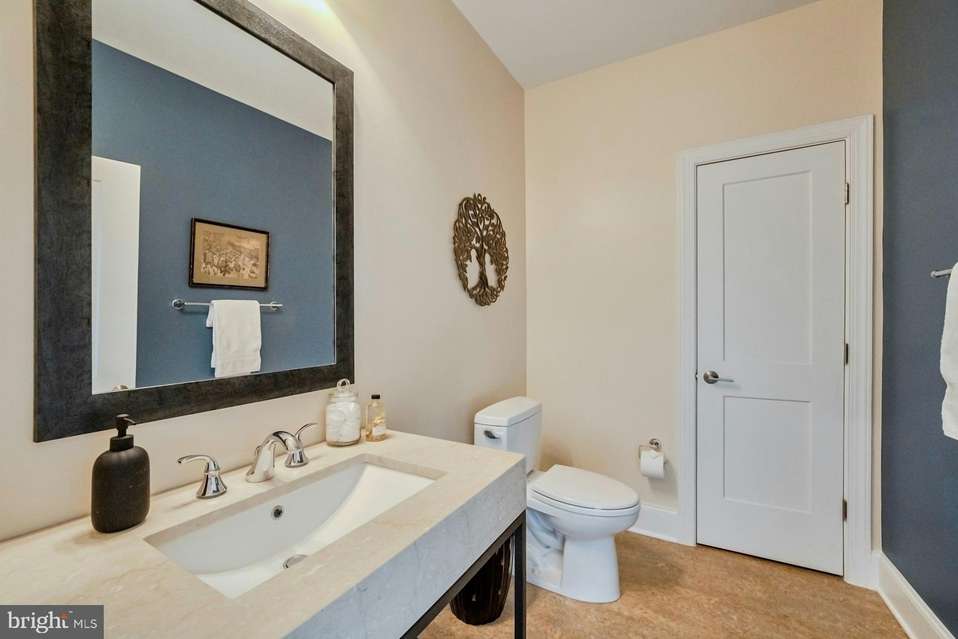 ONE LOUDOUN - Residential