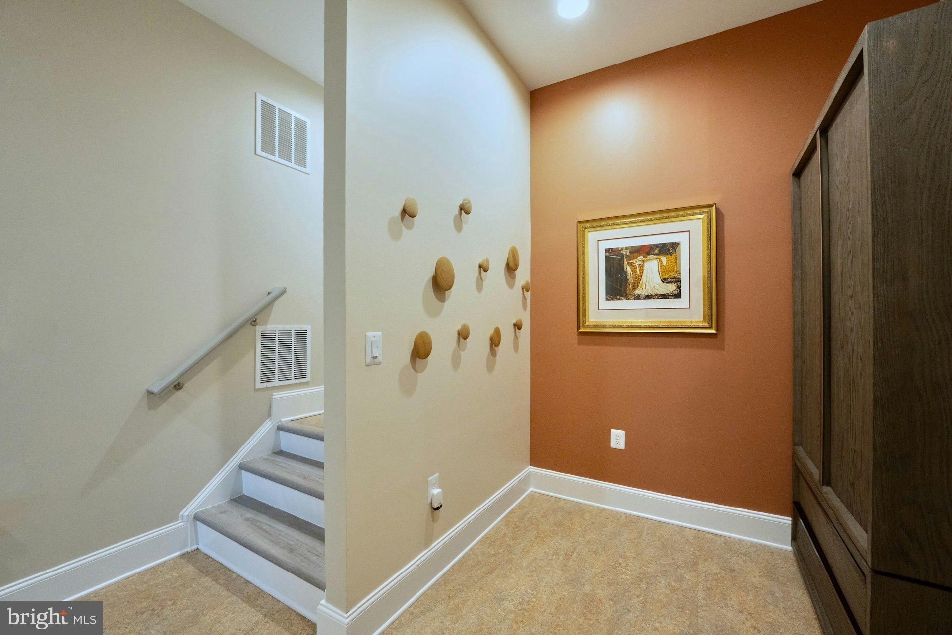 ONE LOUDOUN - Residential