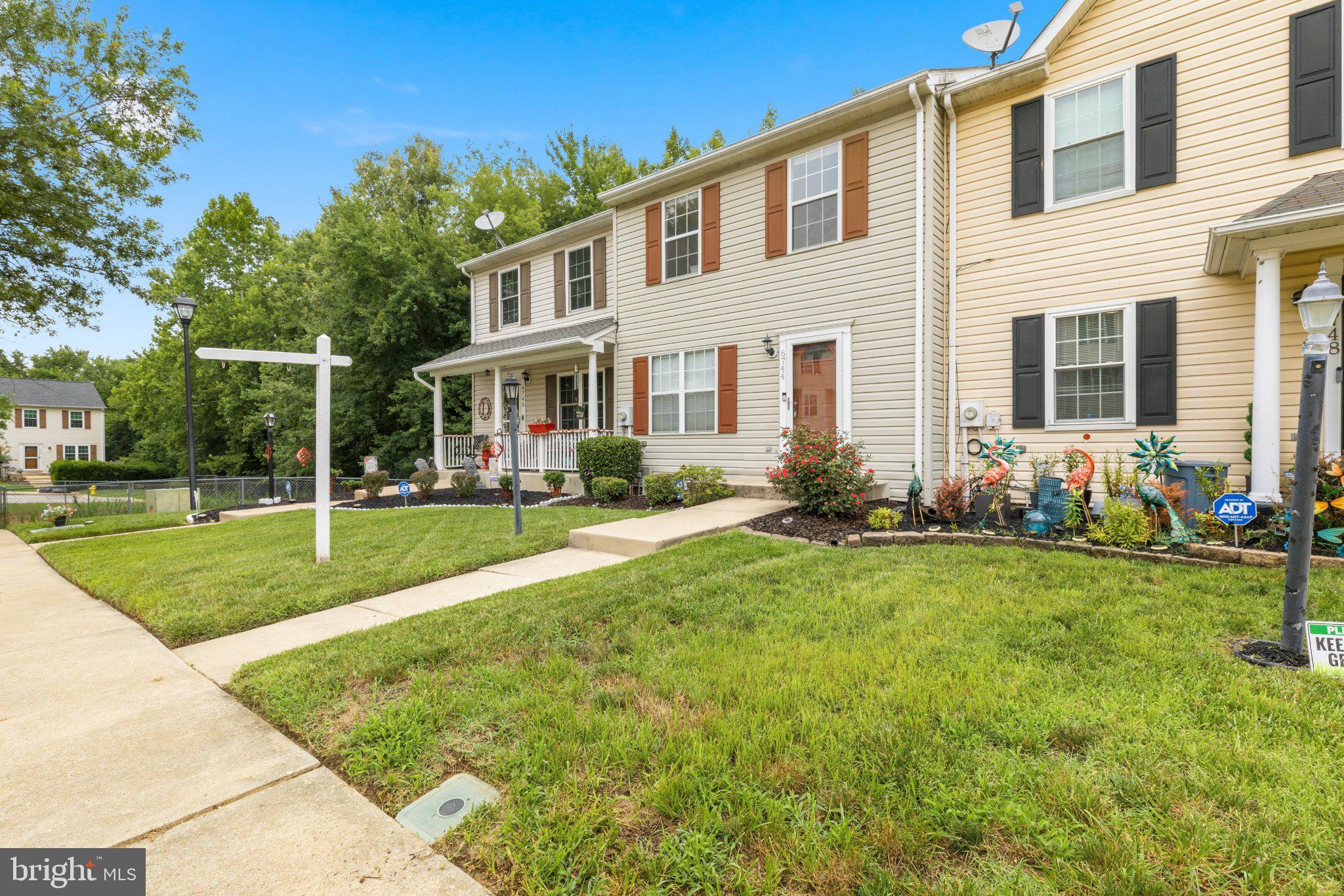 6744 PAULINE COURT