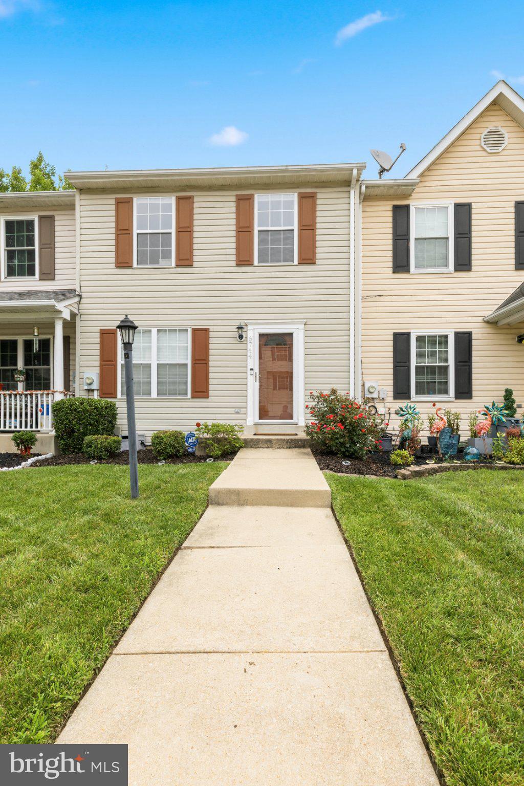 6744 PAULINE COURT