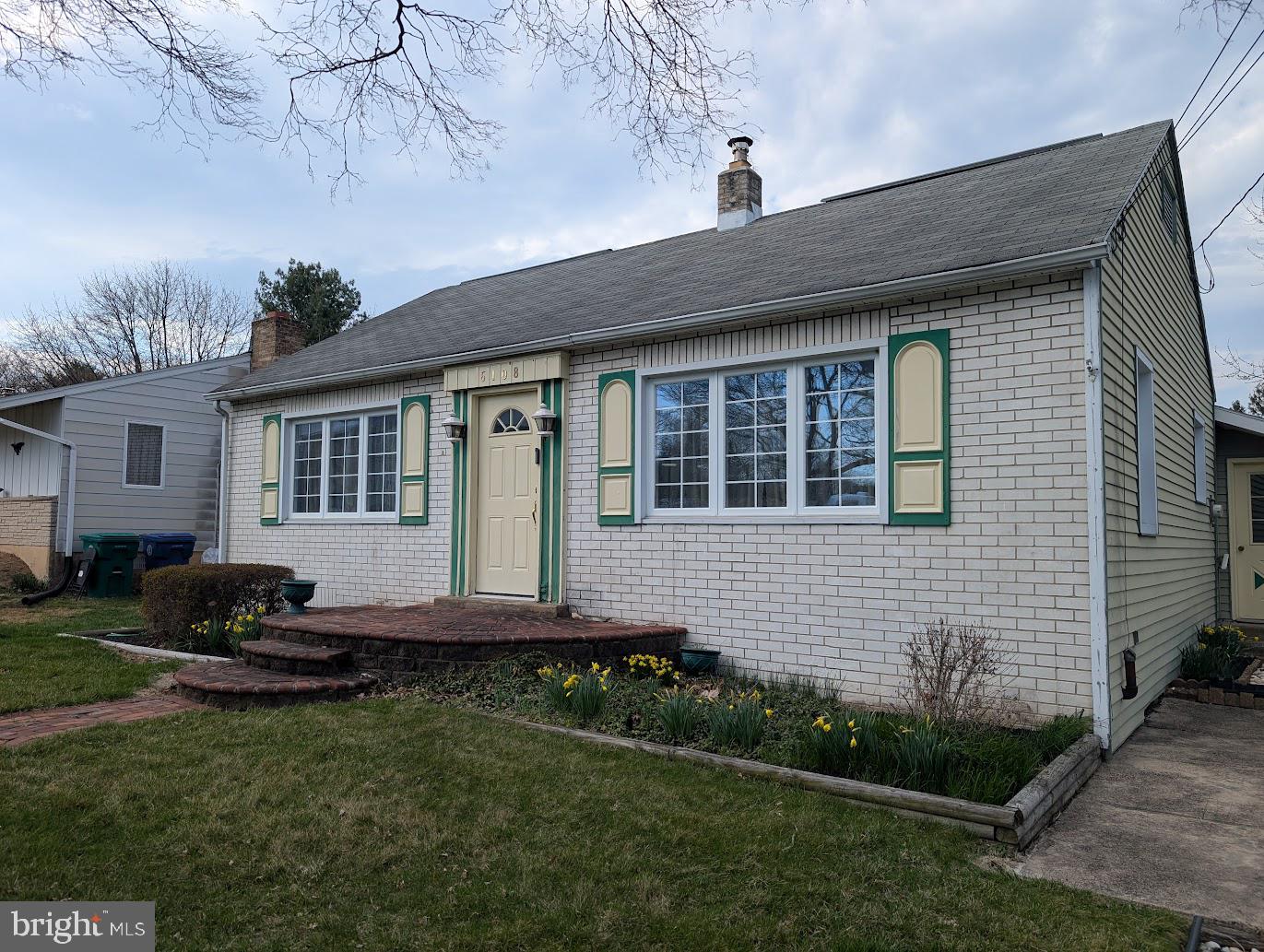 6108 BLUE GRASS AVENUE