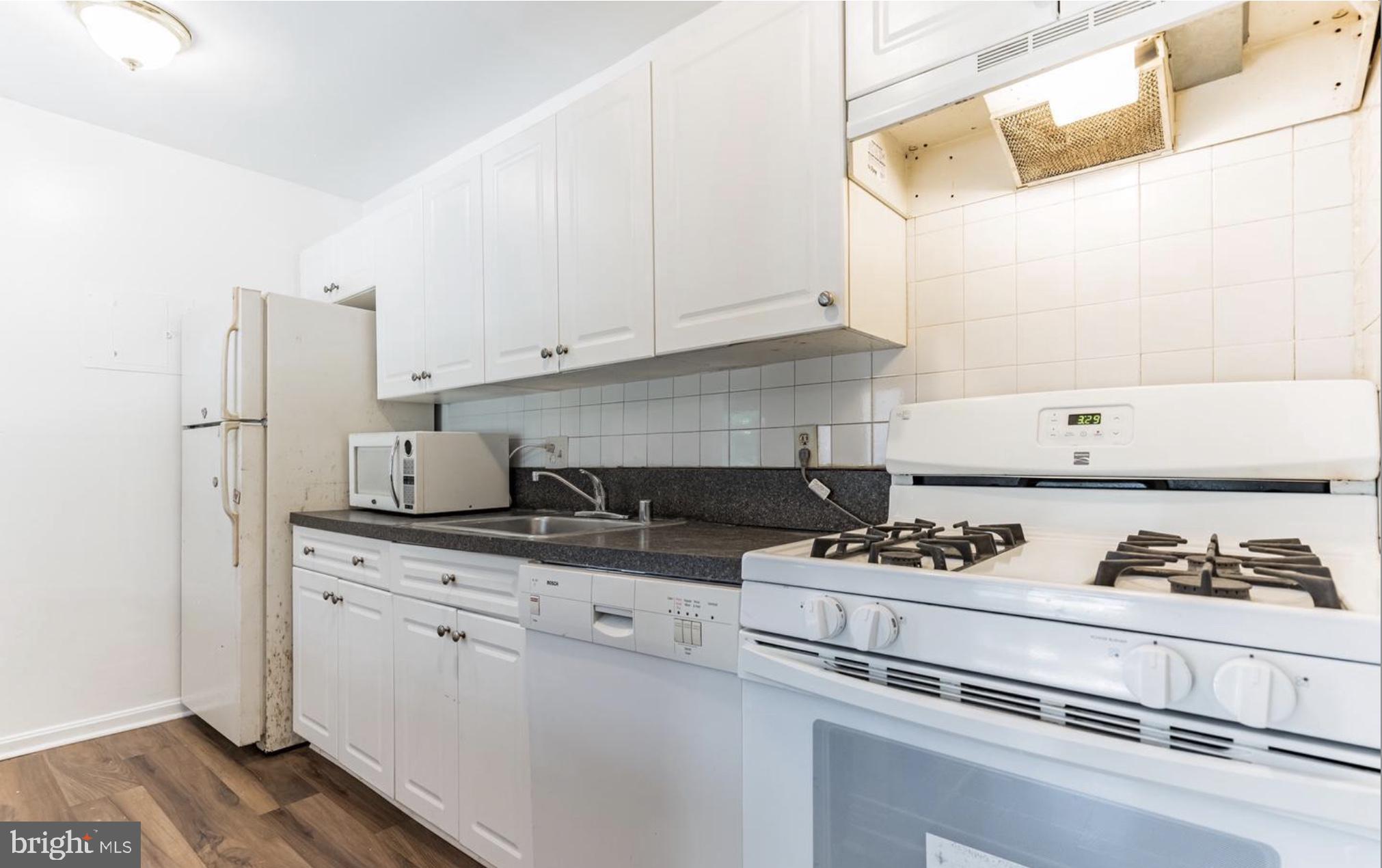 FAIRWAYS - Residential