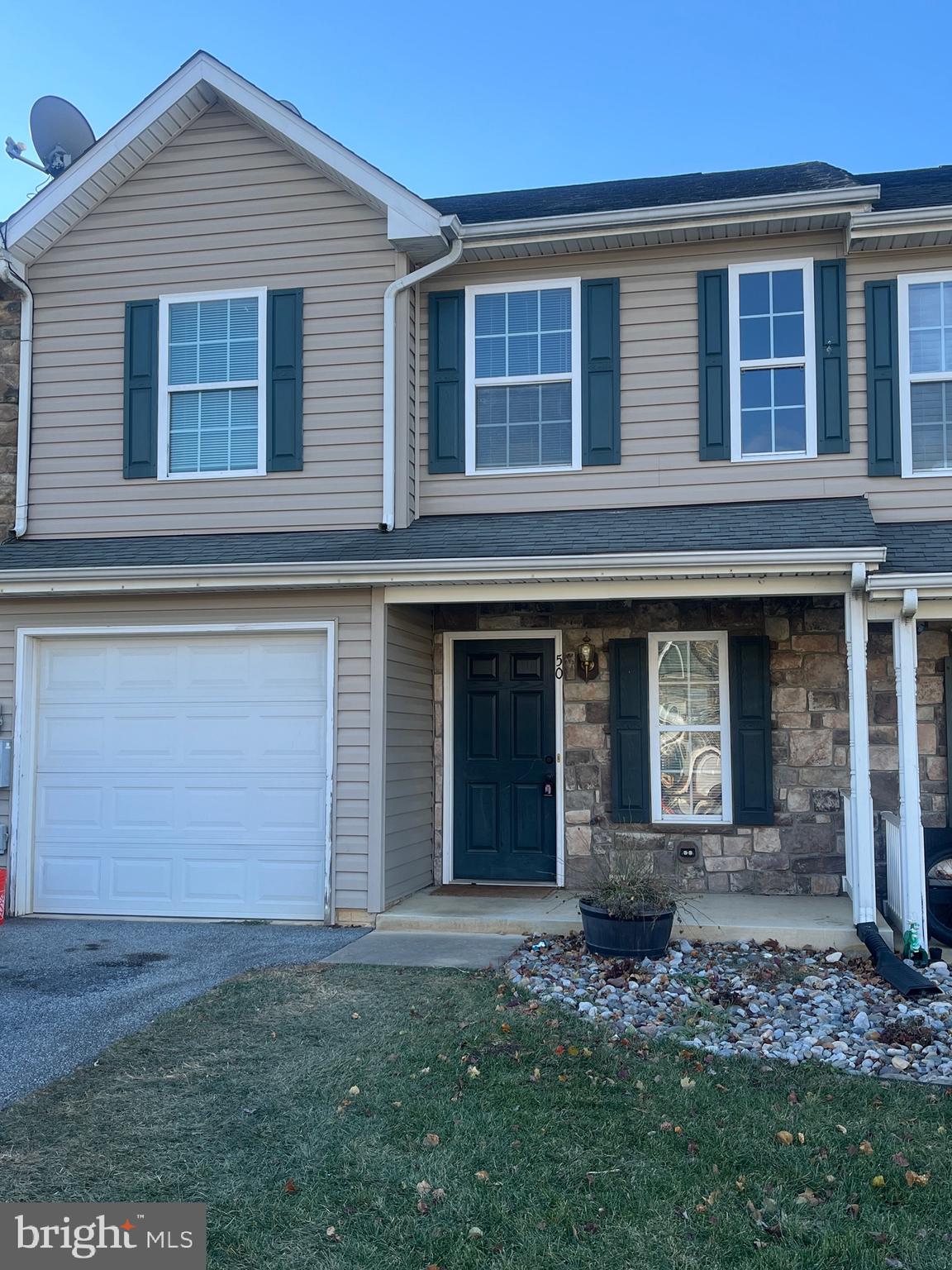 BRIAR RUN - Residential