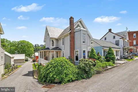 MLS: PAYK2105272