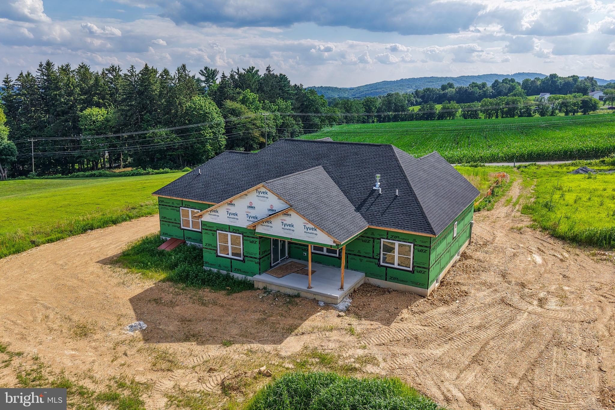 464 LONG LANE