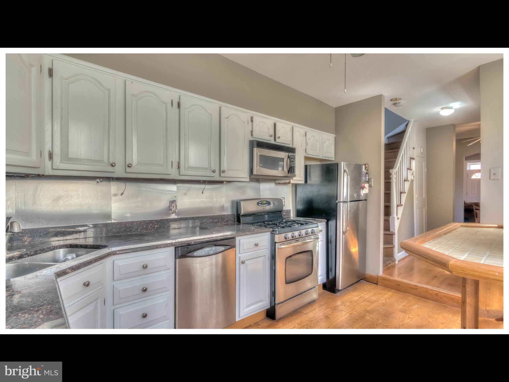 RIVERSIDE - Residential Lease