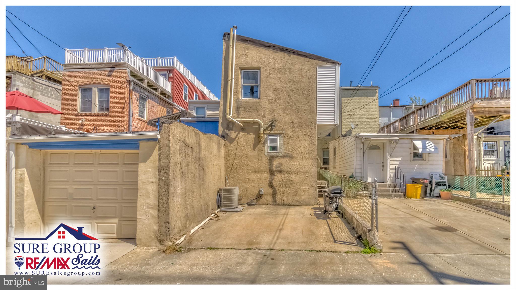 RIVERSIDE - Residential Lease