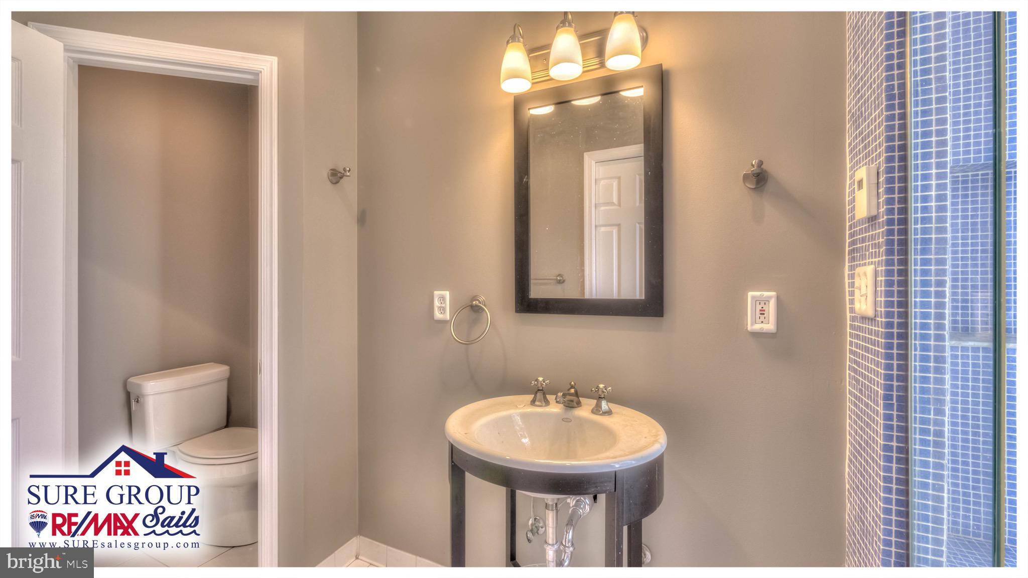 RIVERSIDE - Residential Lease