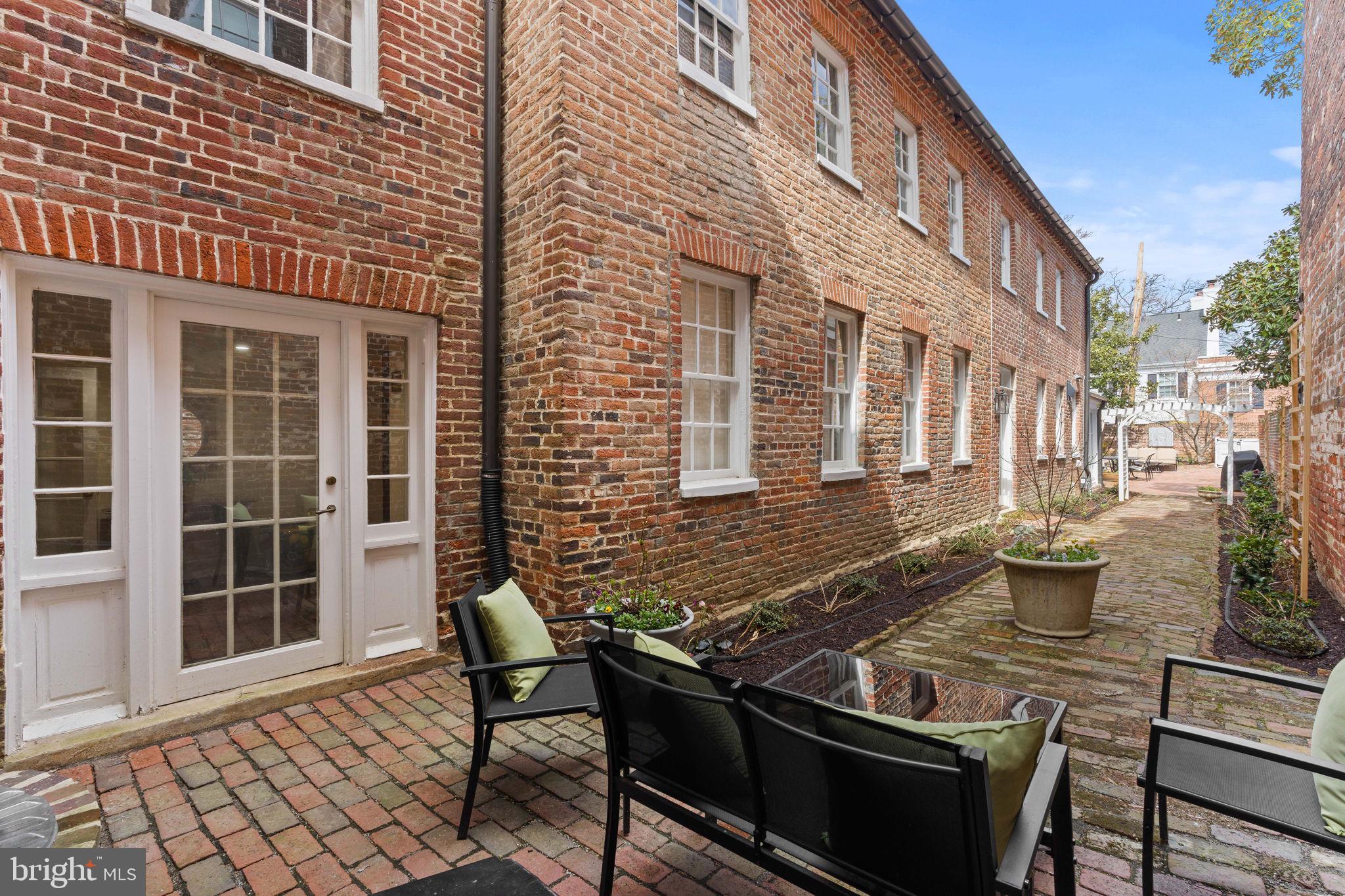 OLD TOWN - Residential