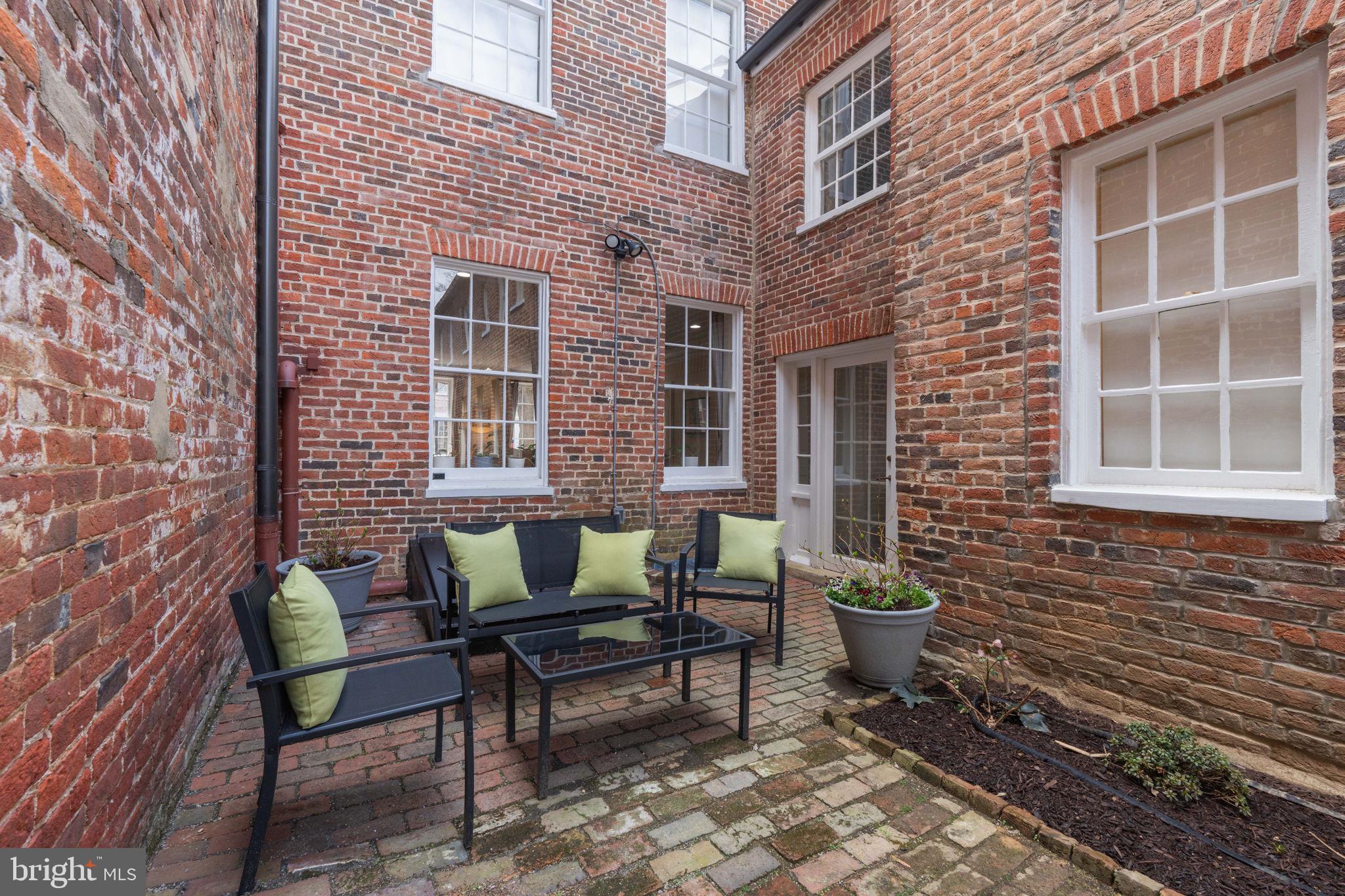 OLD TOWN - Residential