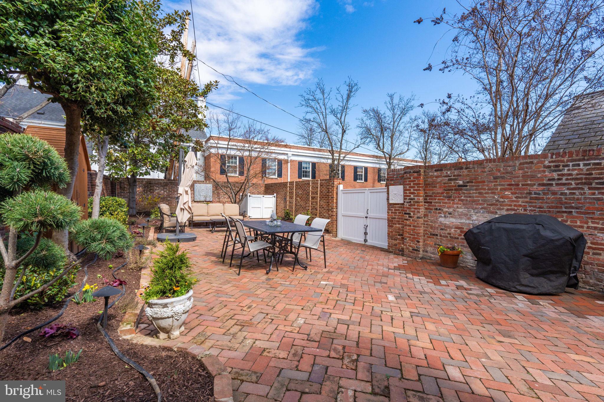 OLD TOWN - Residential