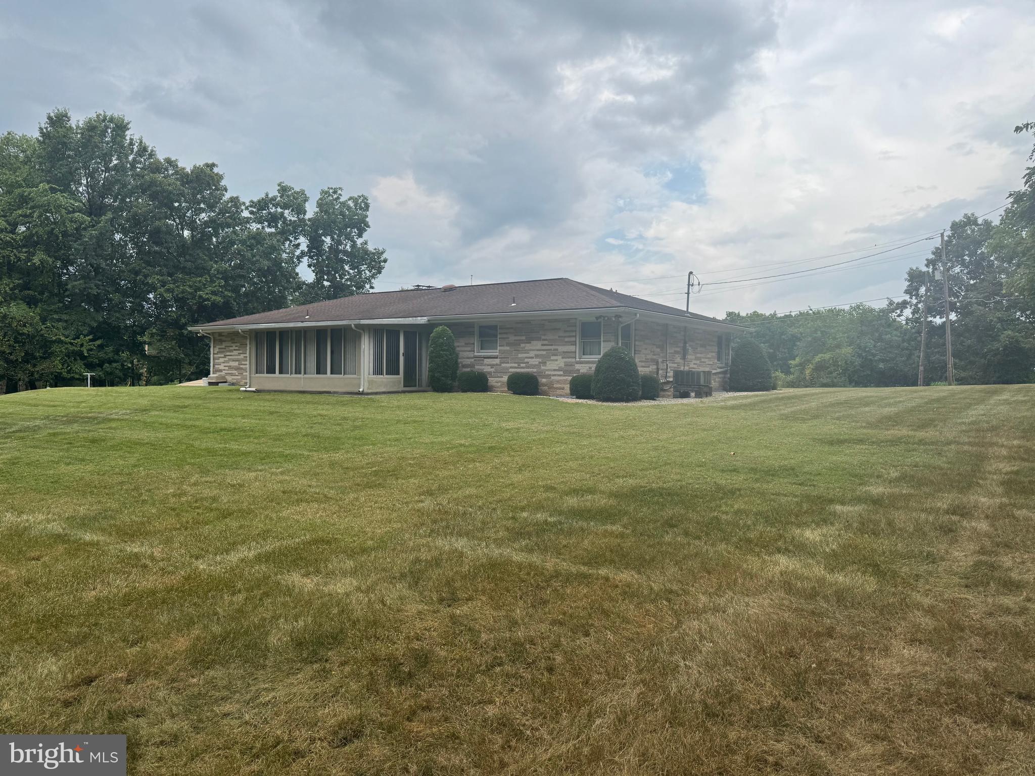 1500 RIDGE ROAD
