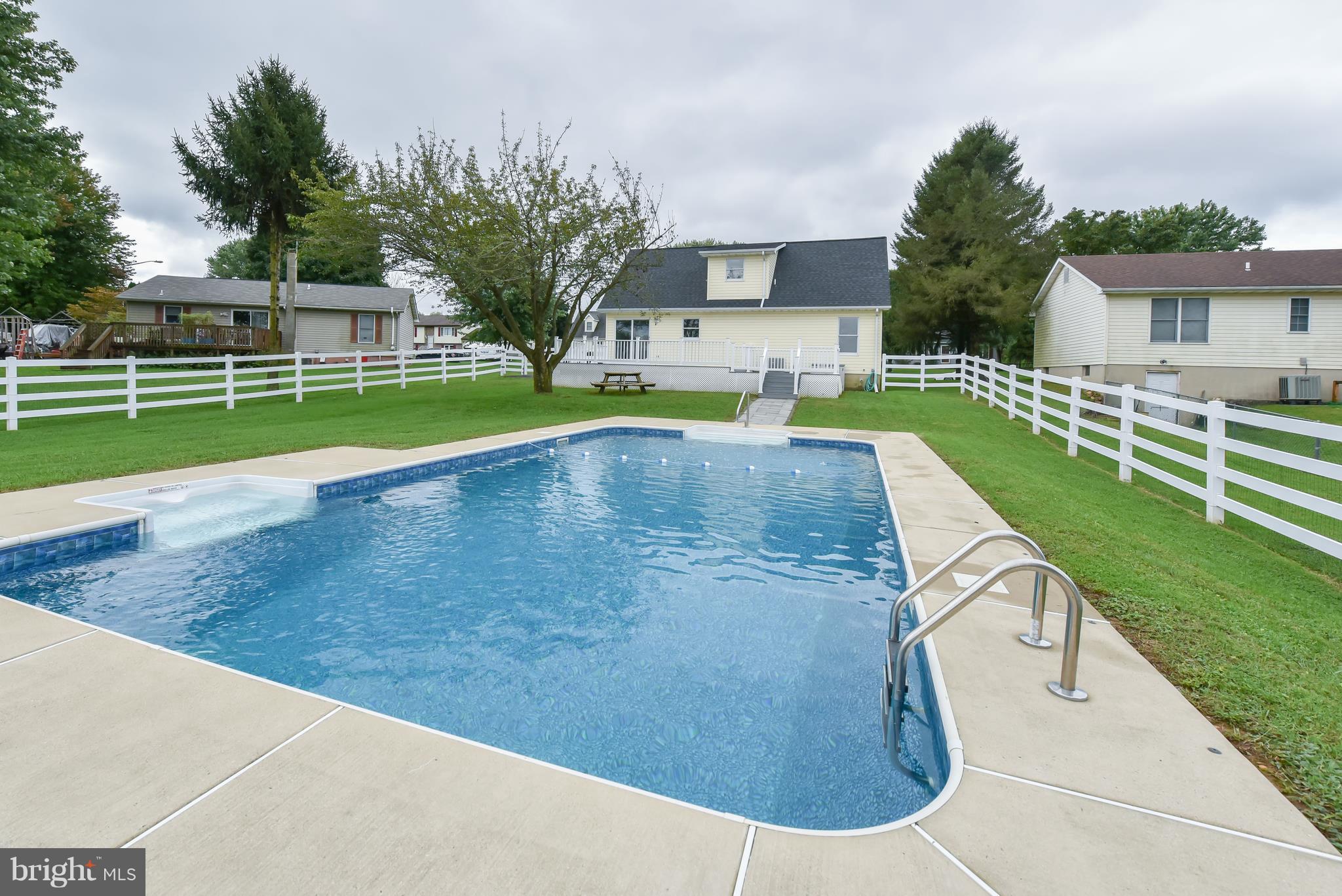 SUNRISE ESTATES - Residential