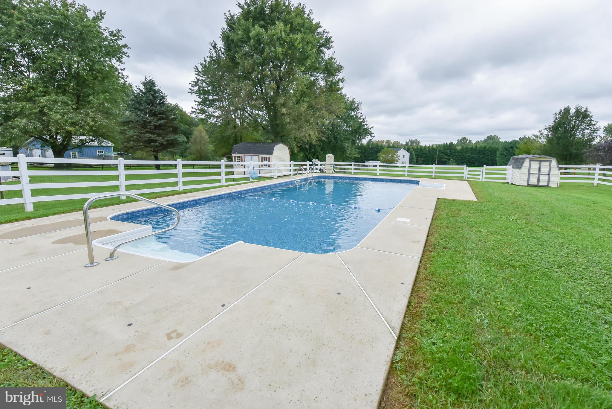 SUNRISE ESTATES - Residential