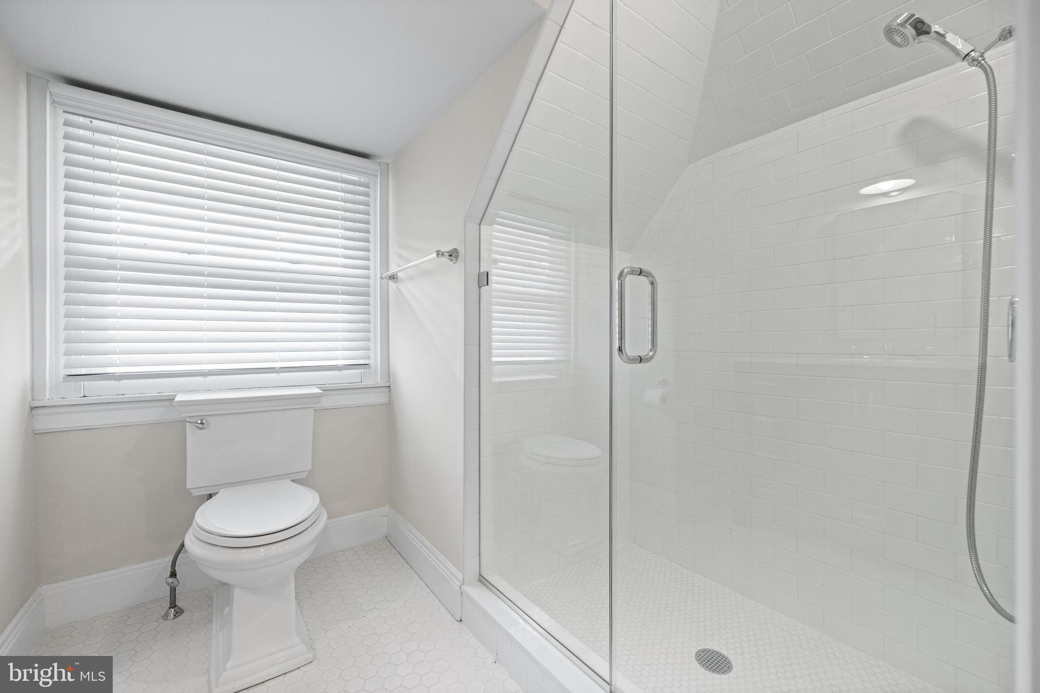 NORTH WAYNE - Residential Lease