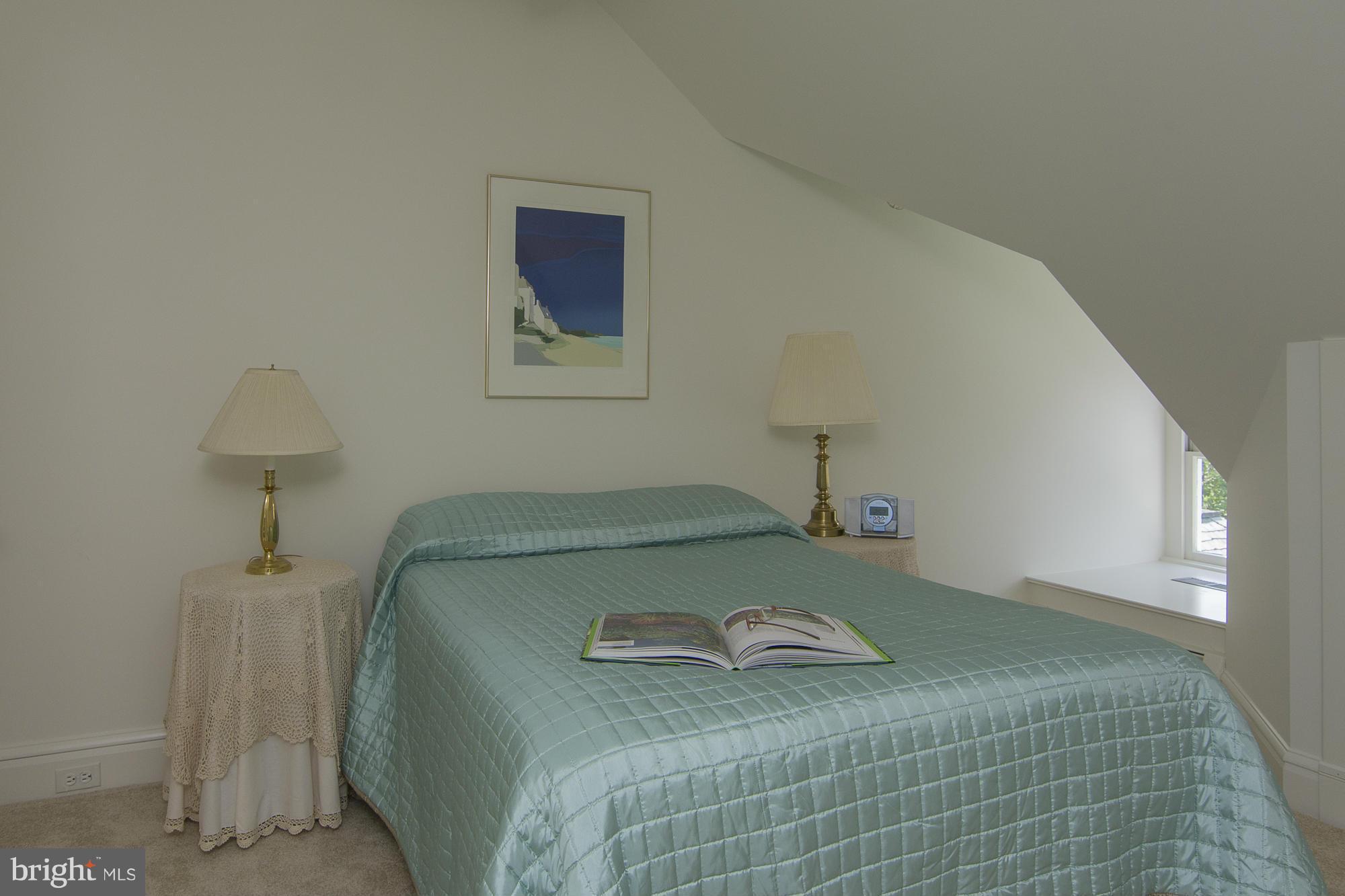 MURRAY HILL - Residential