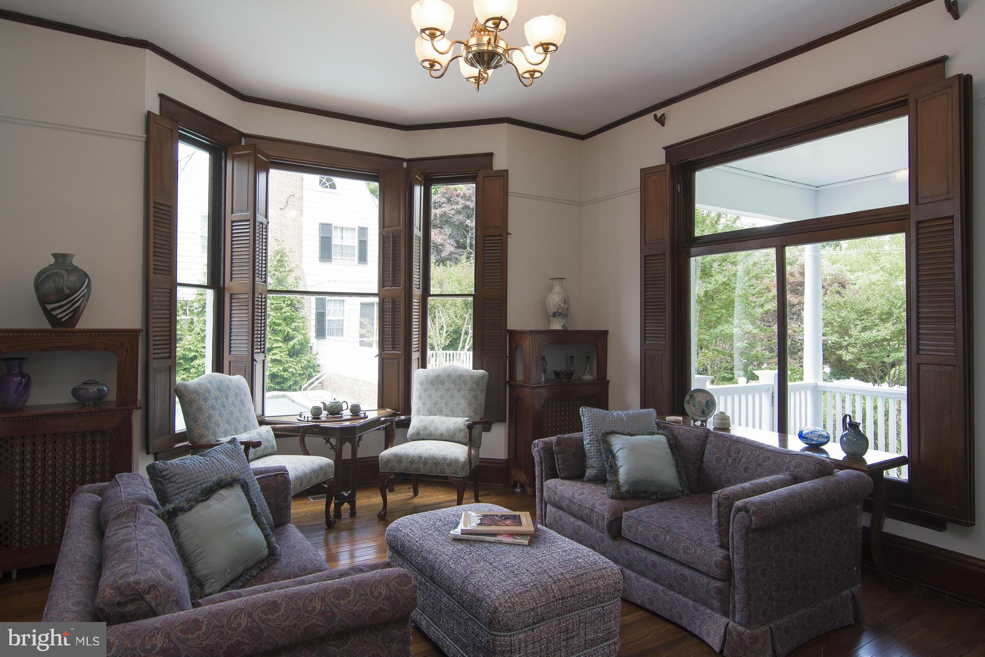 MURRAY HILL - Residential