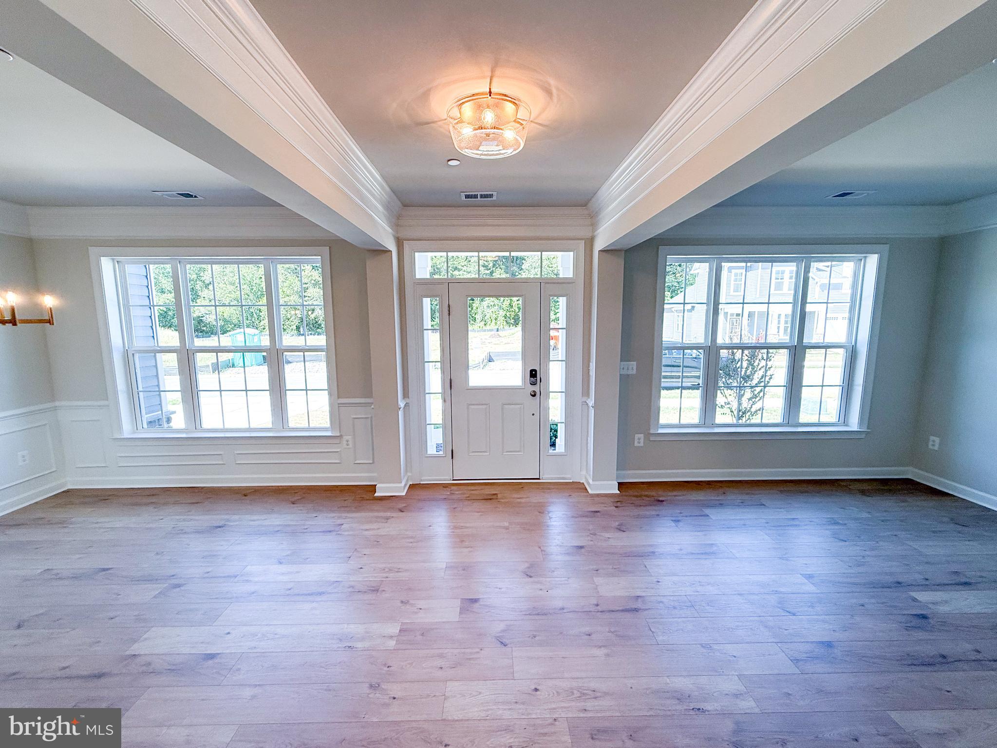 1555 LAKE TAHOE DRIVE