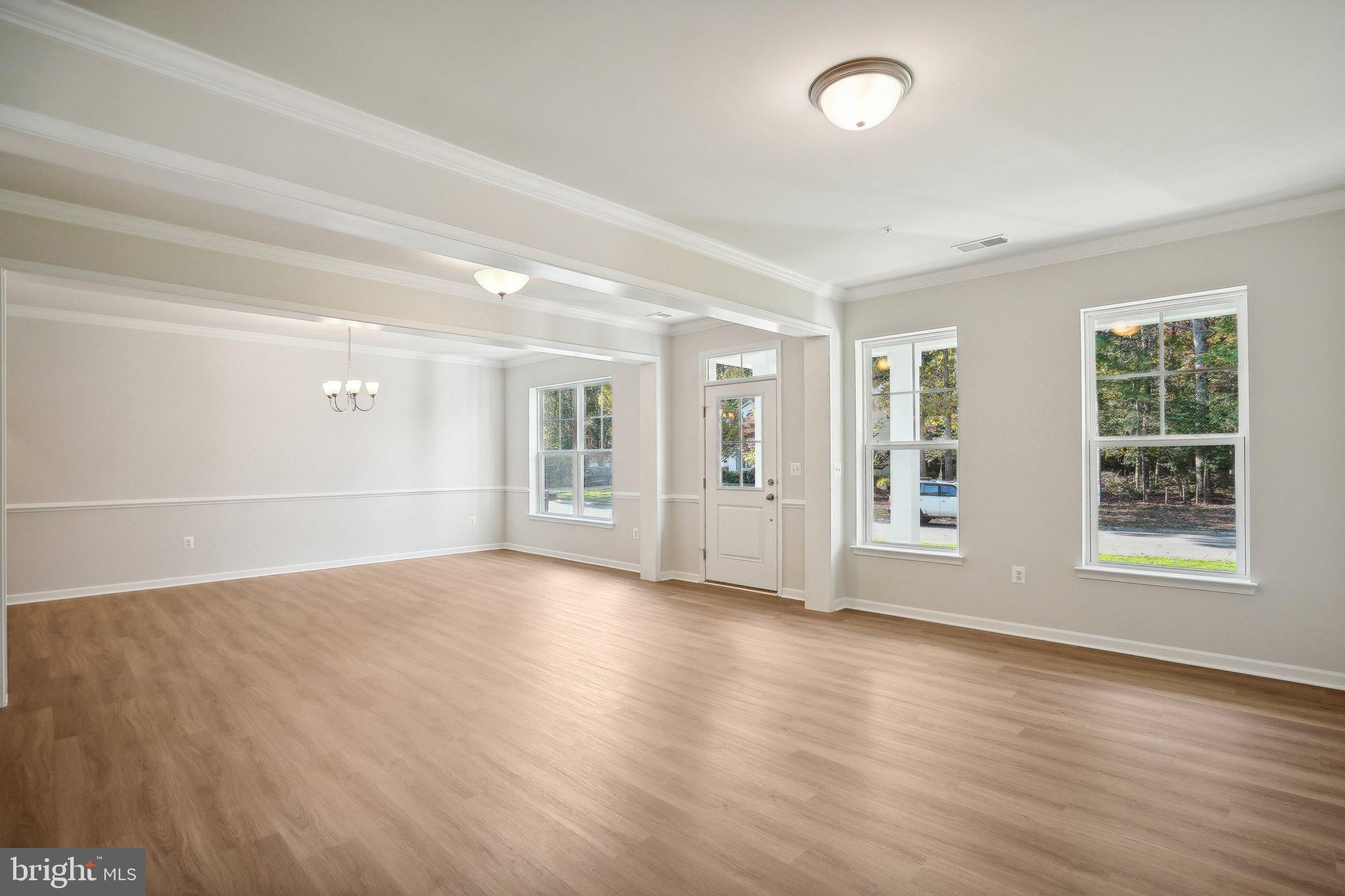 1555 LAKE TAHOE DRIVE