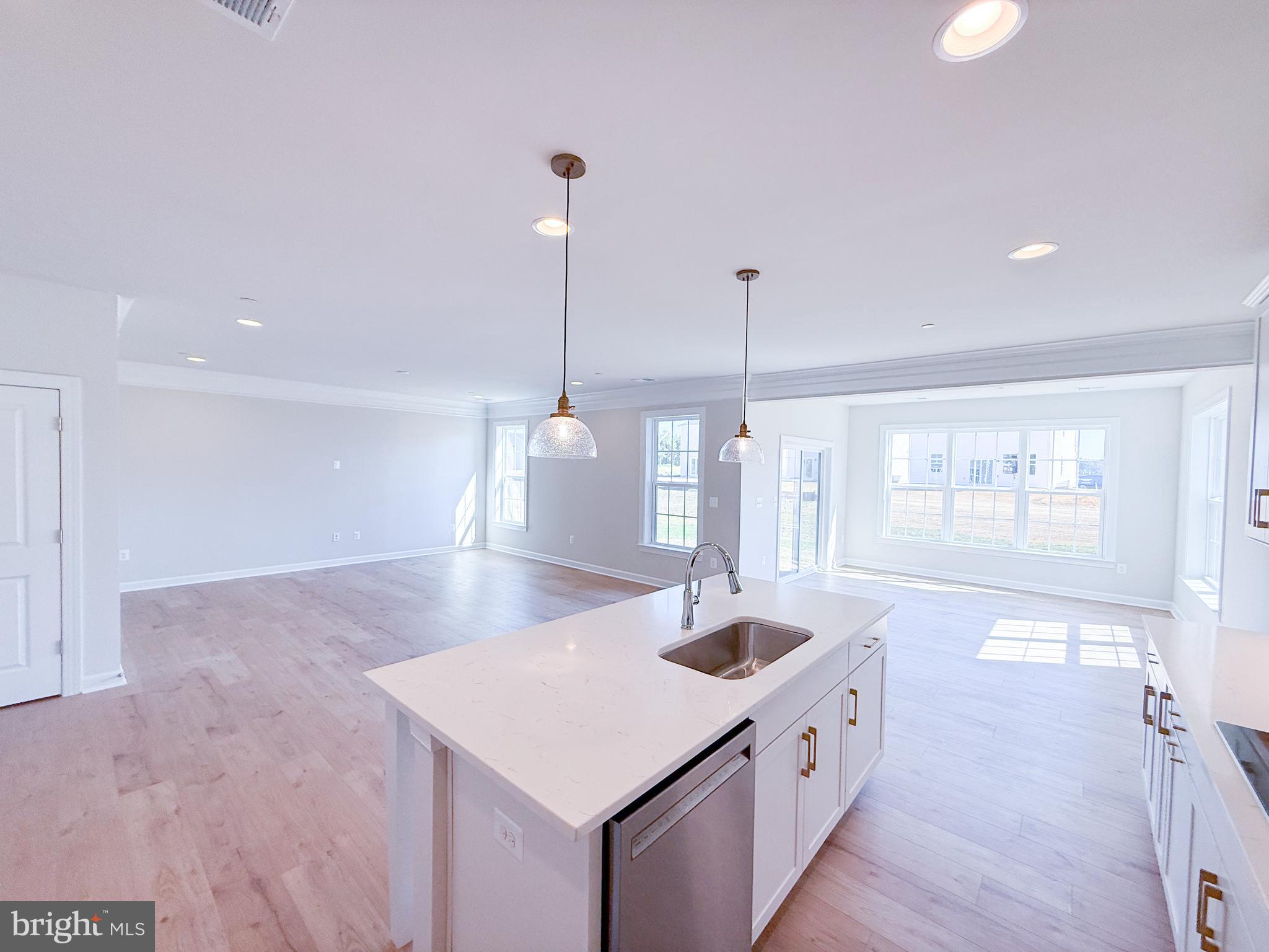 1555 LAKE TAHOE DRIVE