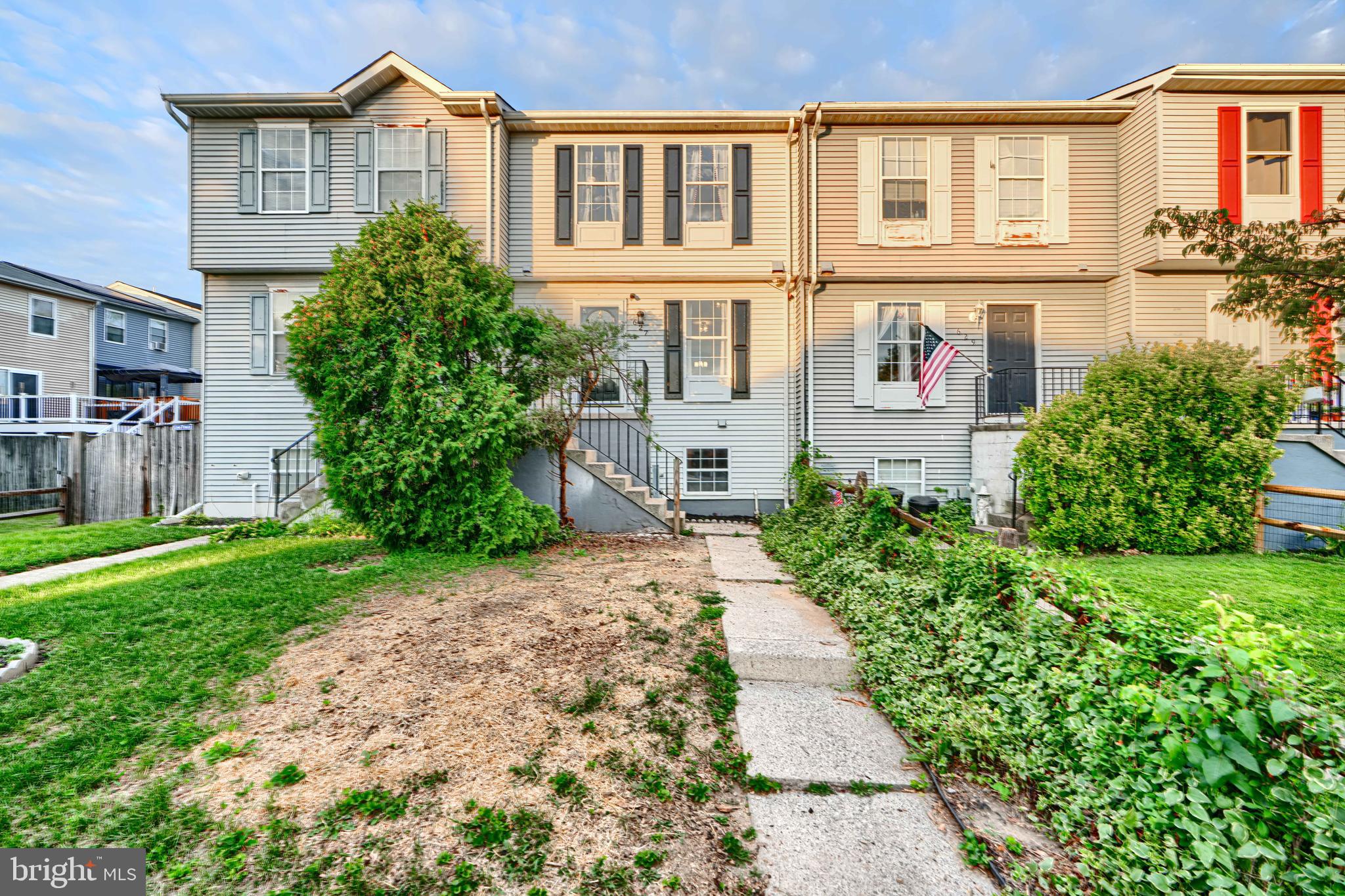 This renovated townhouse in Carrollwood Manor is ready to welcome you home. With 3 bedrooms, 2.5 baths, and a finished basement, there’s room to spread out and settle in. The kitchen is all new—stainless steel appliances, fresh cabinets, and modern finishes—plus updated bathrooms, new carpet and LVP flooring, and fresh paint throughout. The HVAC is brand new too, so you can move in worry-free.
Laundry’s right where you need it—upstairs with the bedrooms—and out back, you’ll find a fenced yard and a deck that’s perfect for relaxing or hosting friends. No HOA means more freedom and fewer fees.
You’re close to everything: waterfront spots, marinas, restaurants, shopping, and the MARC train for easy commuting. It’s a great mix of comfort, updates, and location—all wrapped into one move-in-ready home.