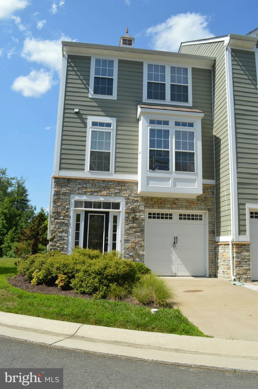 4 bedroom, 3.5 bath rental with stainless steel appliances, washer, dryer, garage, and water access. HOA fees (which includes lawn maintenance),  water, sewer, and trash are included in the rent. Golf cart orientated community with many restaurants, shops, and a large beach on the Potomac River.