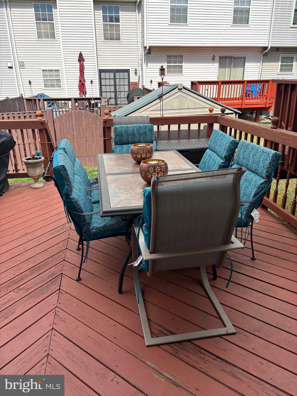 COURTLAND MANOR - Residential