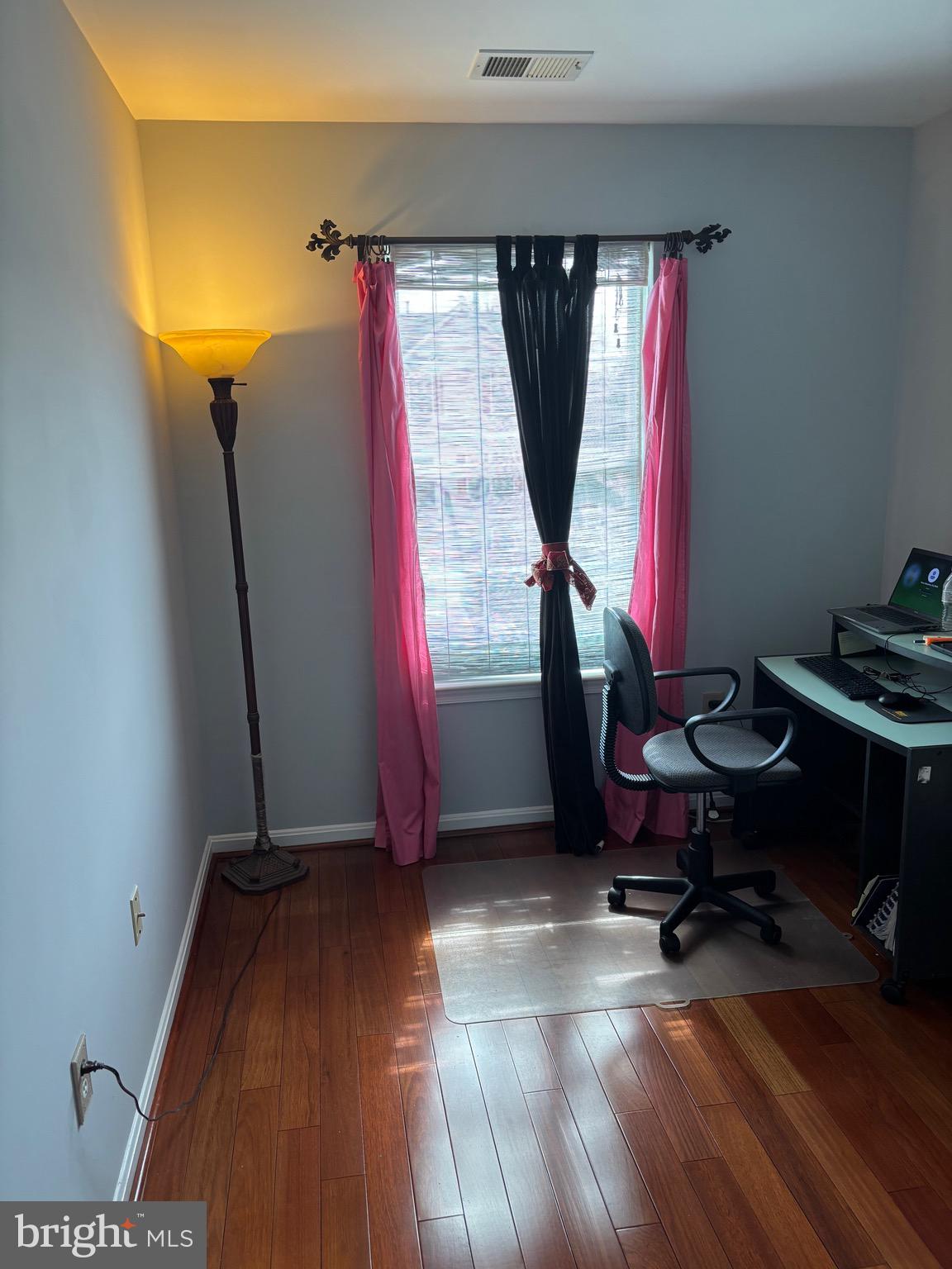 COURTLAND MANOR - Residential