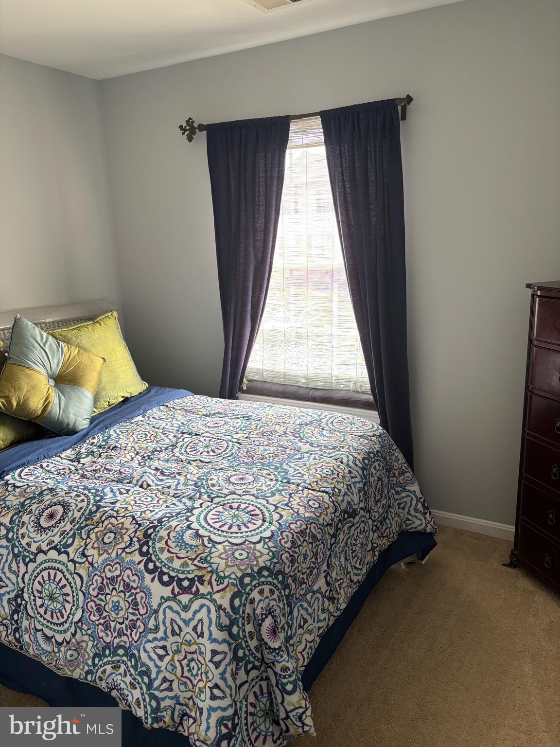 COURTLAND MANOR - Residential