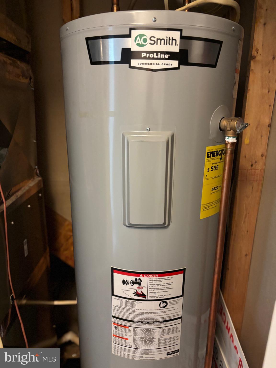 COURTLAND MANOR - Residential