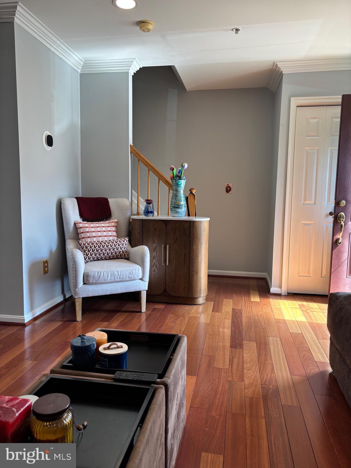 COURTLAND MANOR - Residential