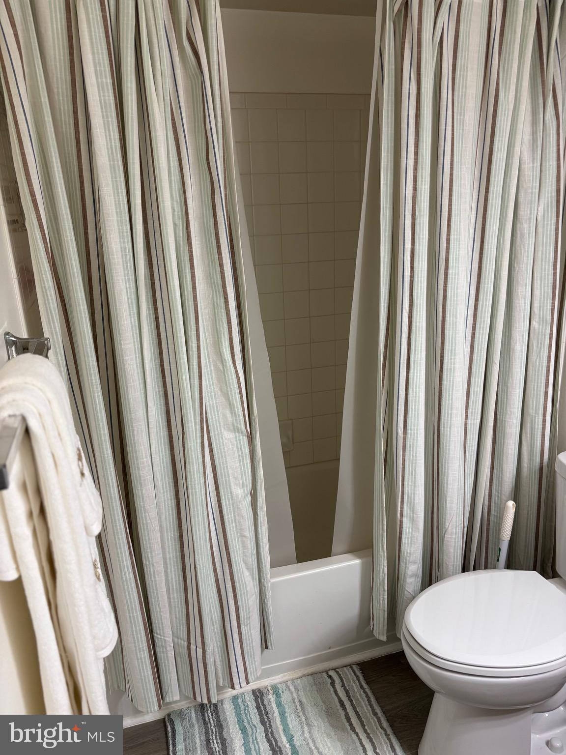 COURTLAND MANOR - Residential