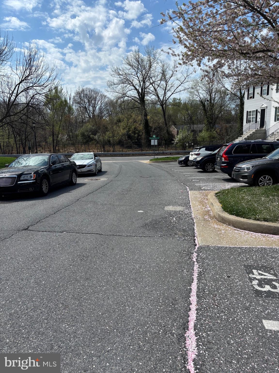 COURTLAND MANOR - Residential