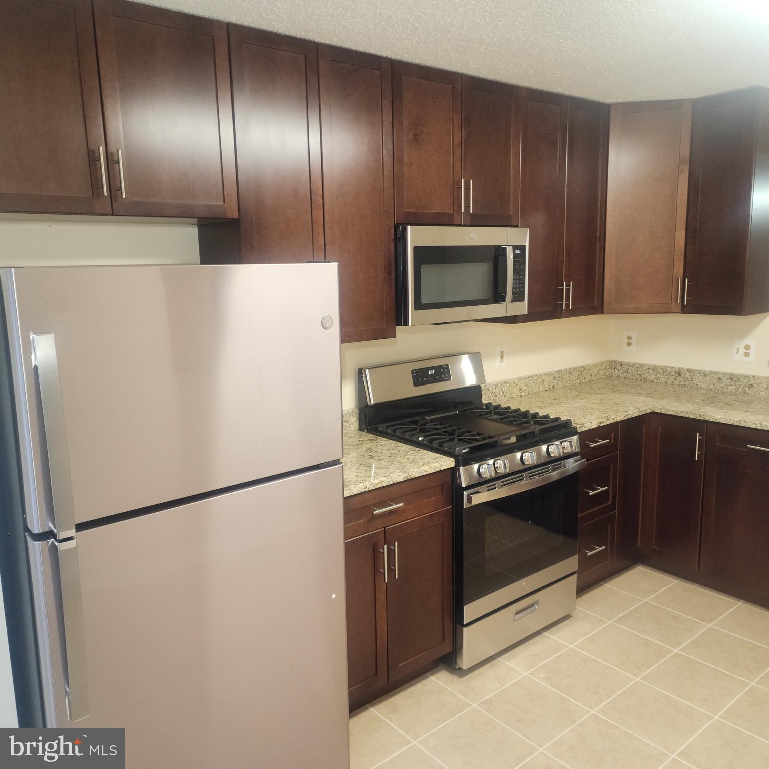 PUTNAM GREEN - Residential Lease