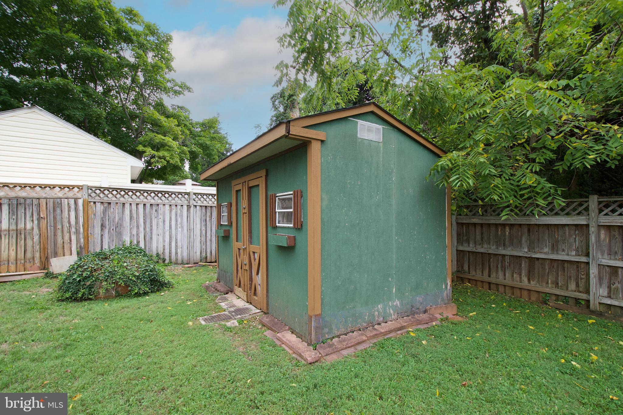 BRIGHTON - Residential