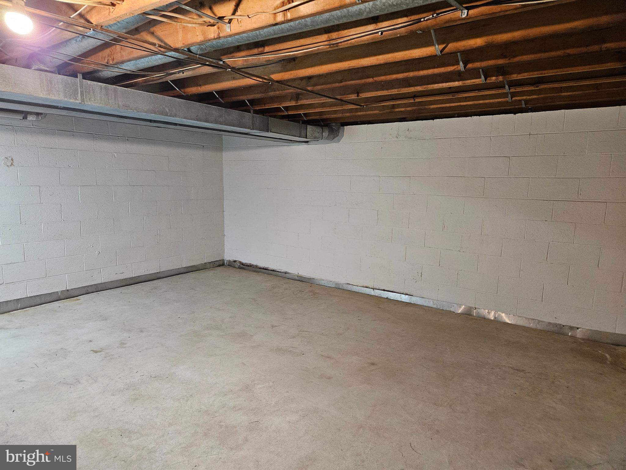 ORELAND - Residential Lease