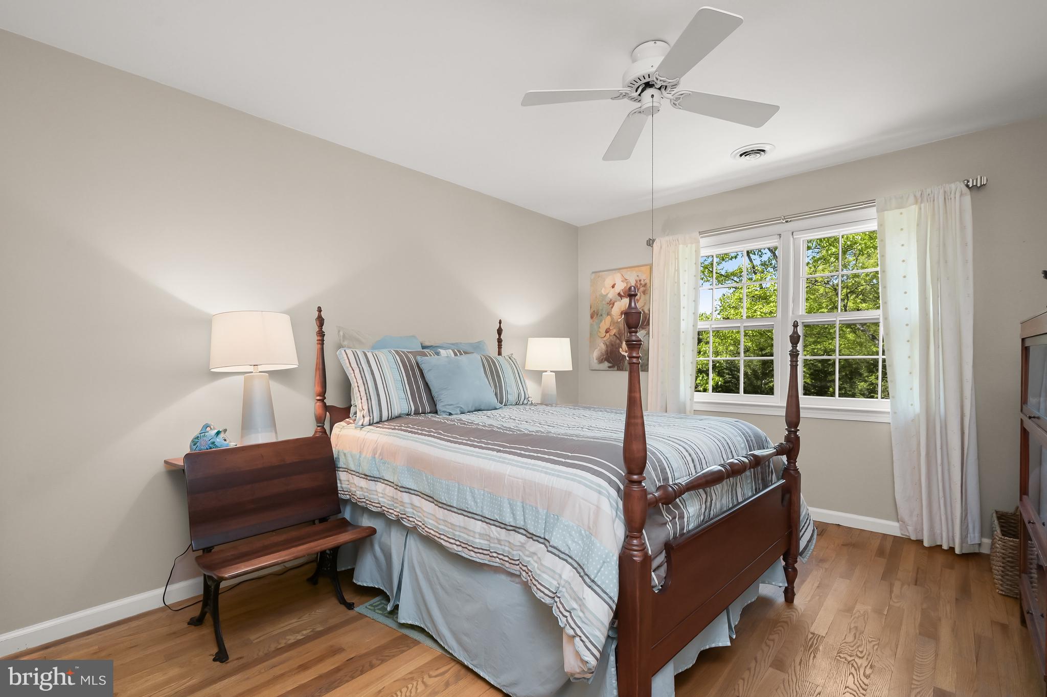 COUNTRY PLACE - Residential