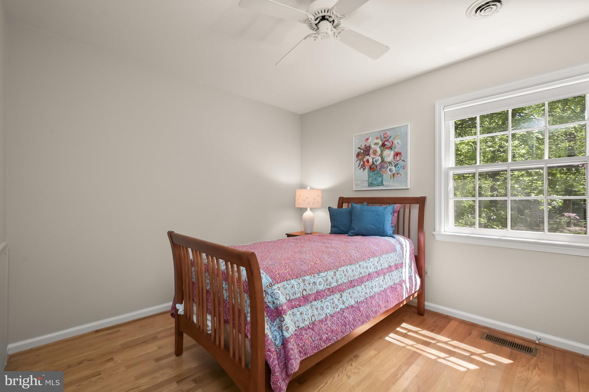 COUNTRY PLACE - Residential